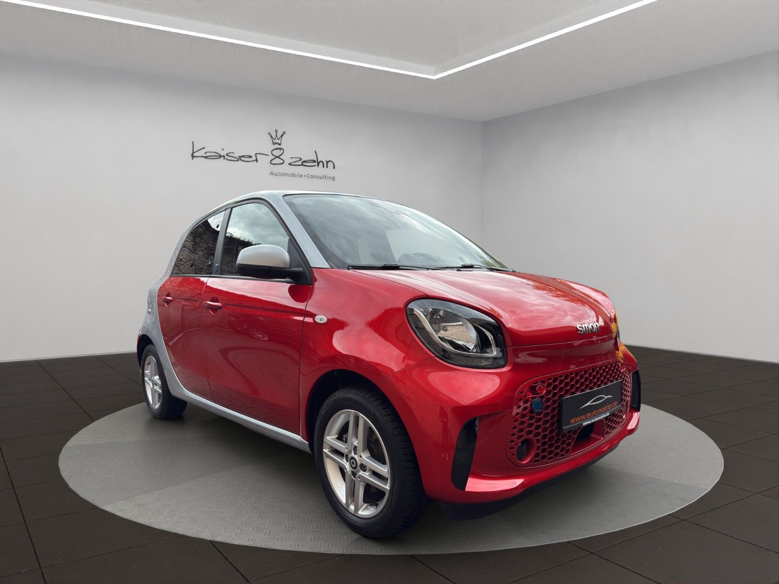 Fahrzeugabbildung Smart ForFour EQ *1.Hand*Plus-Paket mit CarPlay*