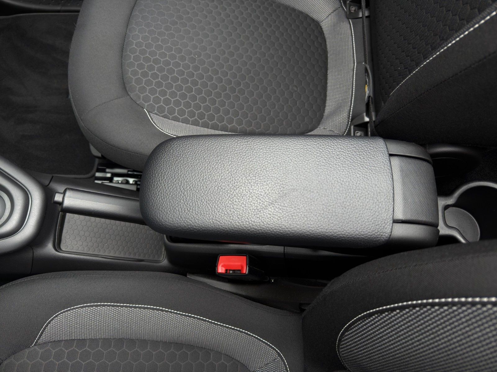 Fahrzeugabbildung Smart ForFour EQ *1.Hand*Plus-Paket mit CarPlay*