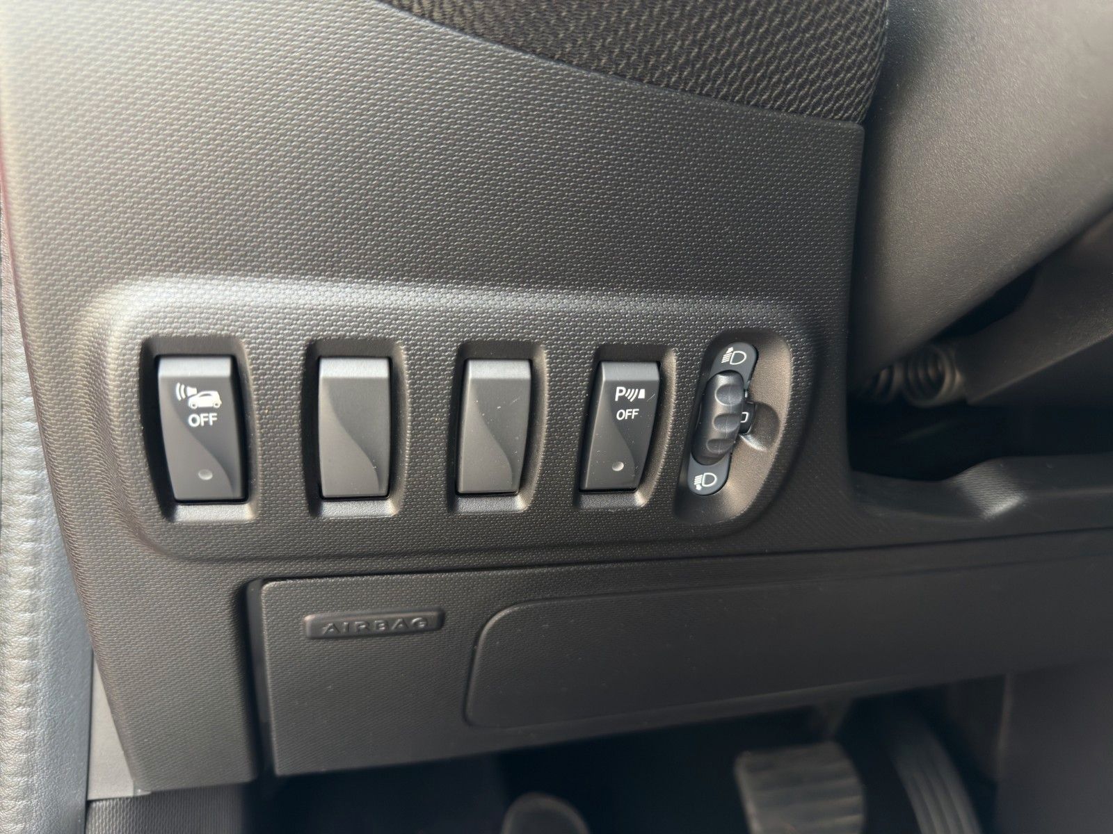 Fahrzeugabbildung Smart ForFour EQ *1.Hand*Plus-Paket mit CarPlay*