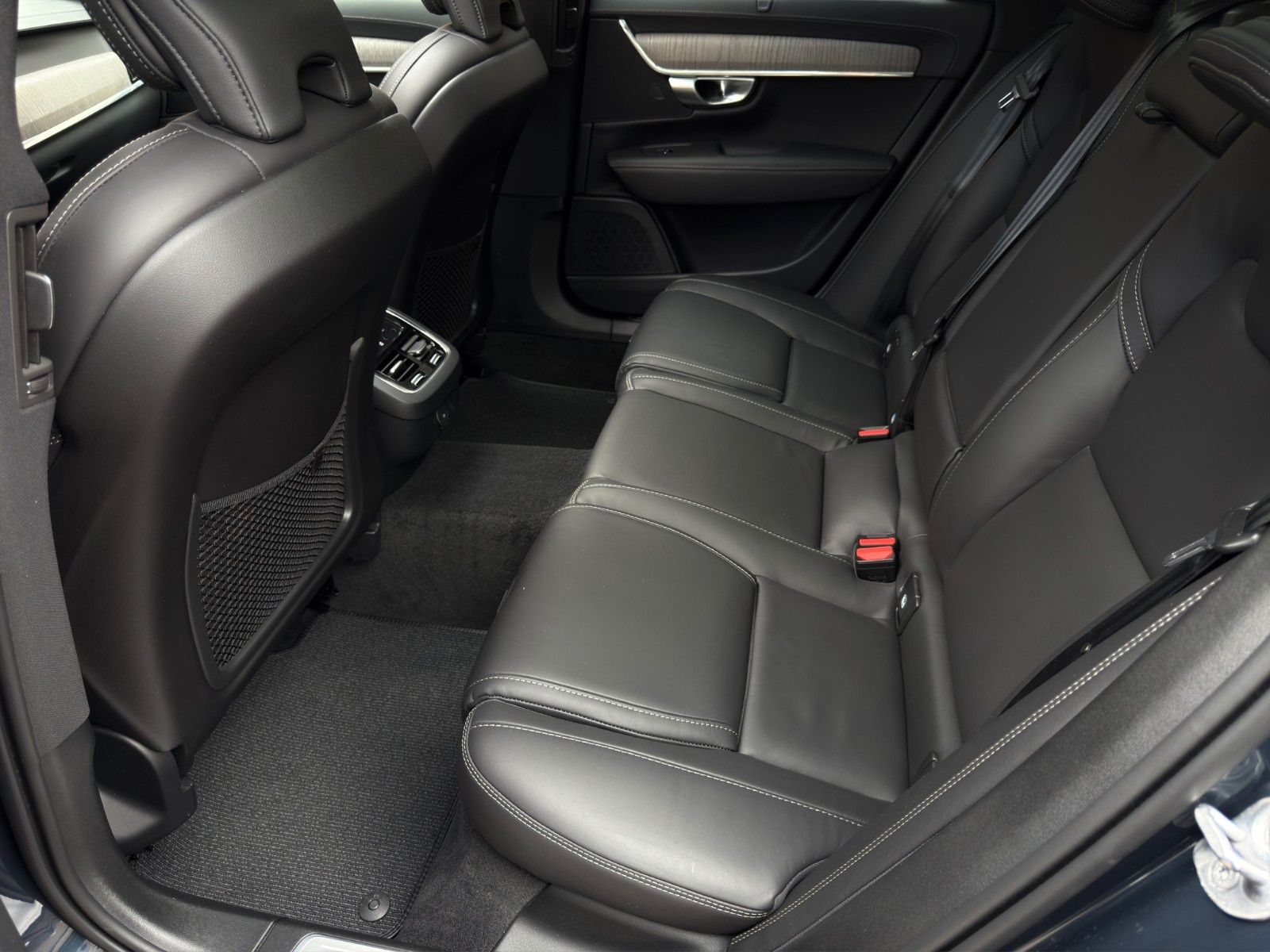 Fahrzeugabbildung Volvo V90 Cross Country Ultimate AWD*CarPlay*AHK*