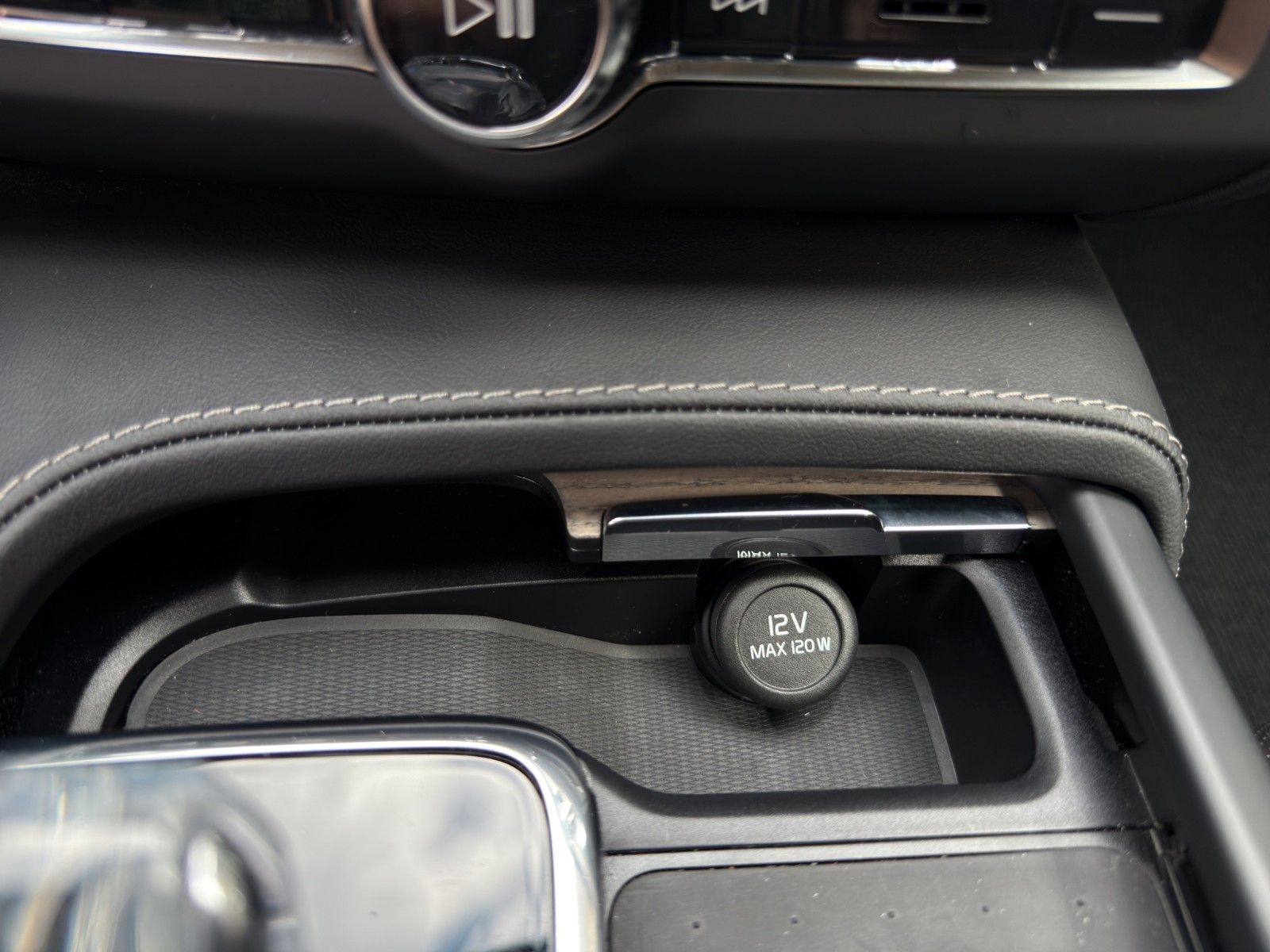 Fahrzeugabbildung Volvo V90 Cross Country Ultimate AWD*CarPlay*AHK*