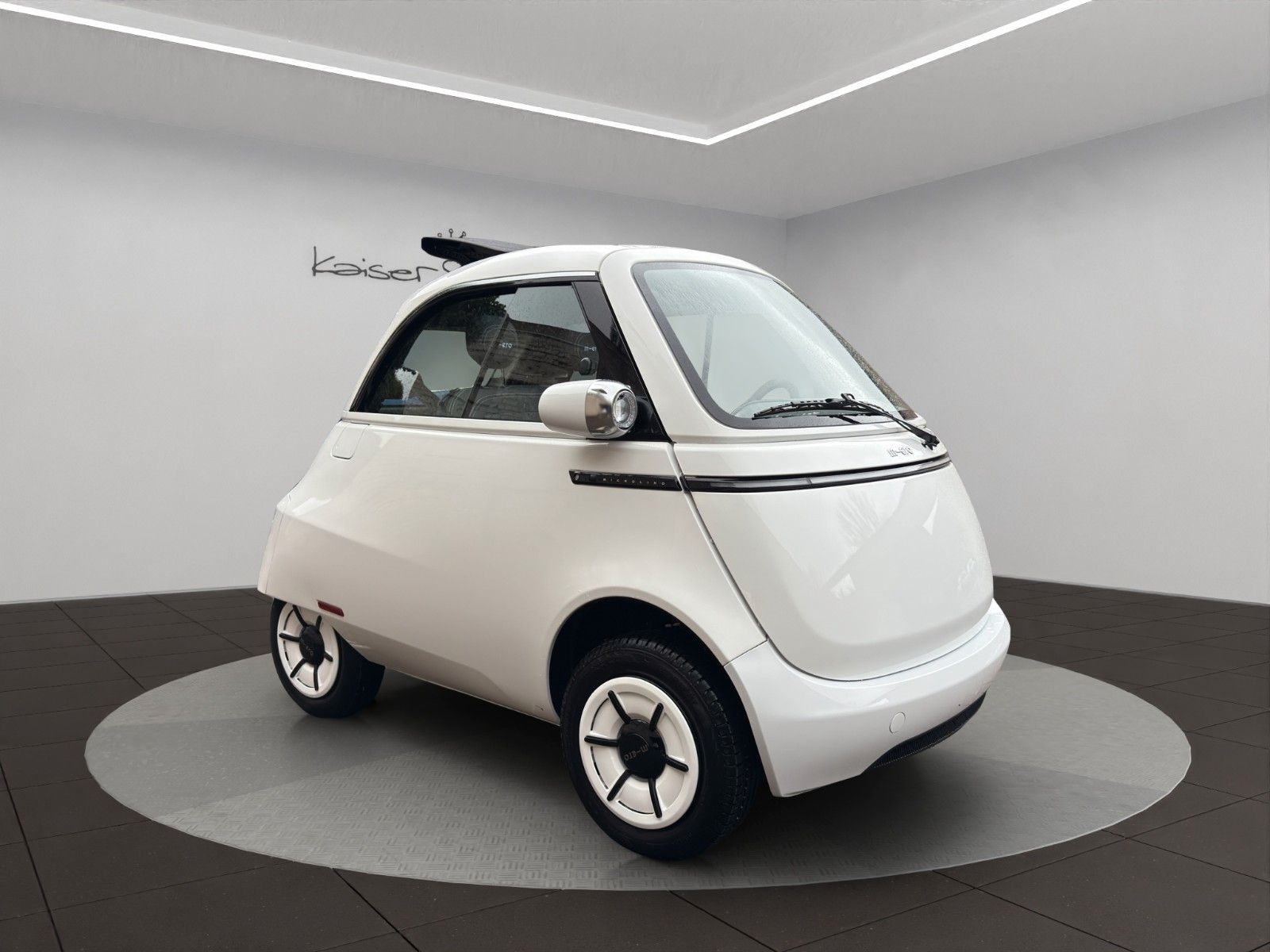 Fahrzeugabbildung Microlino L7 Santorino White *1. Hand*Faltdach*