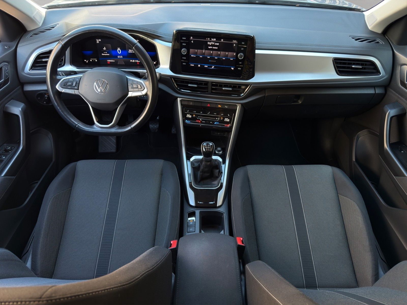 Fahrzeugabbildung Volkswagen T-Roc Life 1.0 TSI *2.Hand*CarPlay*