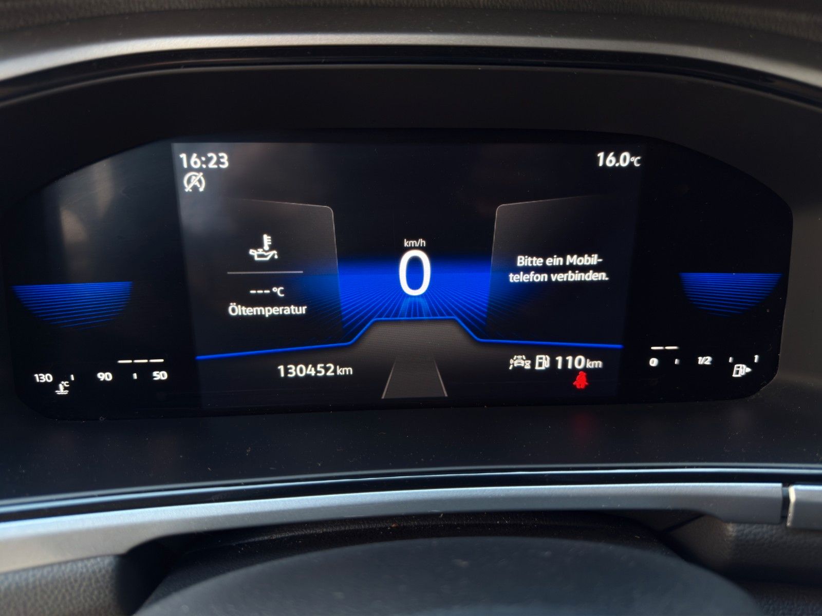 Fahrzeugabbildung Volkswagen T-Roc Life 1.0 TSI *2.Hand*CarPlay*