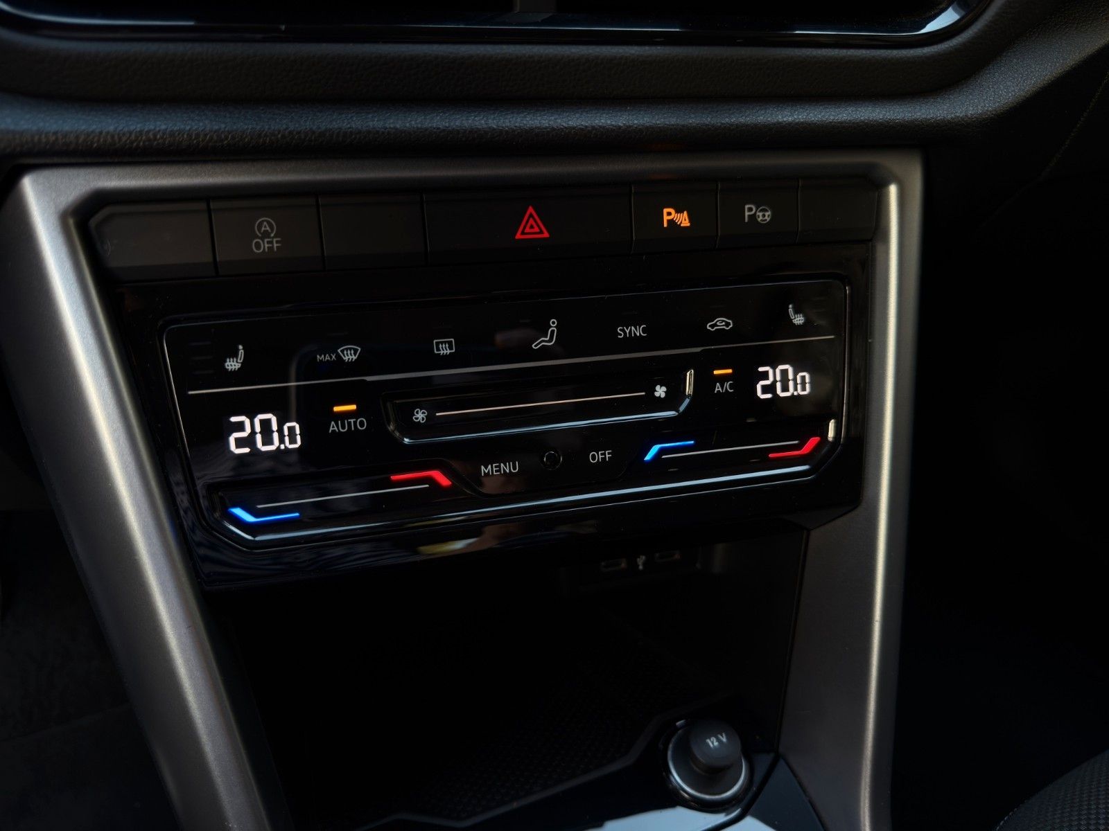Fahrzeugabbildung Volkswagen T-Roc Life 1.0 TSI *2.Hand*CarPlay*
