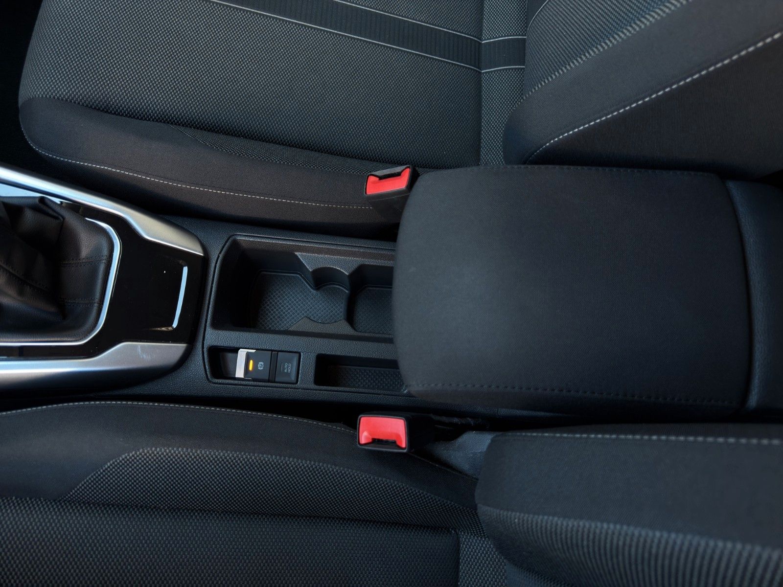 Fahrzeugabbildung Volkswagen T-Roc Life 1.0 TSI *2.Hand*CarPlay*