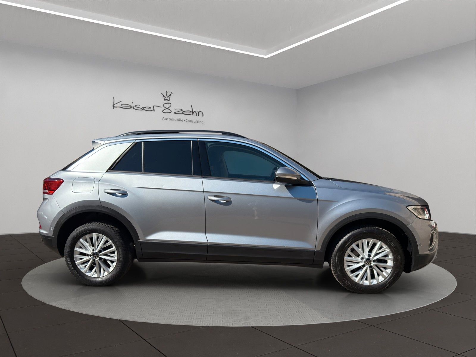 Fahrzeugabbildung Volkswagen T-Roc Life 1.0 TSI *2.Hand*CarPlay*