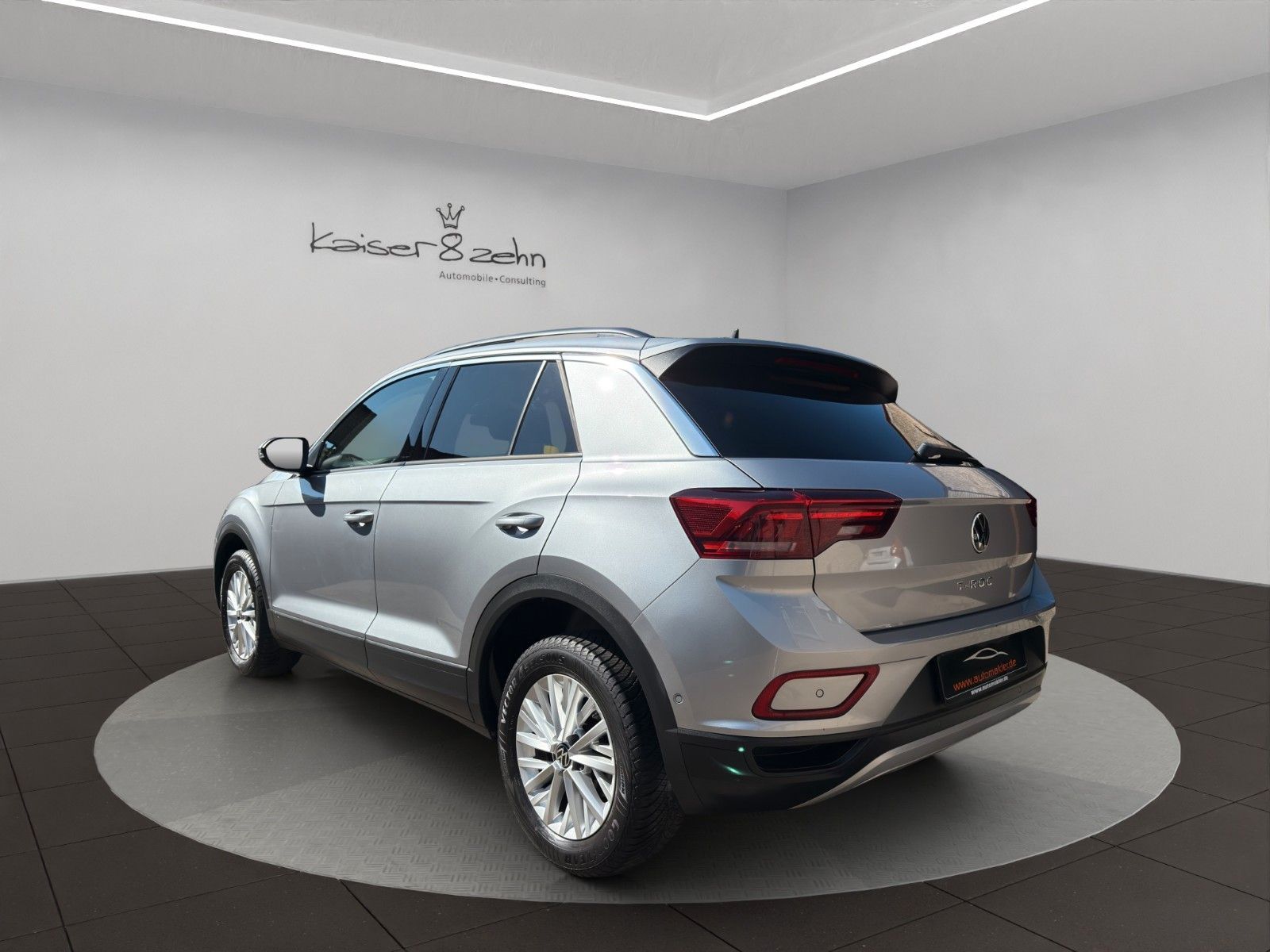 Fahrzeugabbildung Volkswagen T-Roc Life 1.0 TSI *2.Hand*CarPlay*