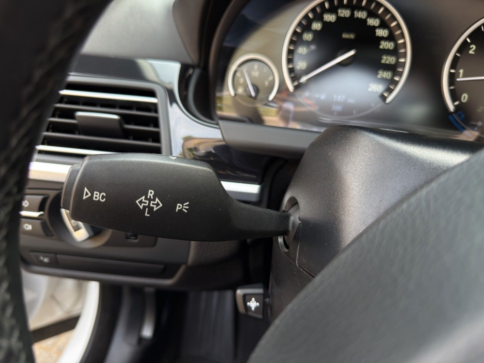 Fahrzeugabbildung BMW 650i Cabriolet *2.Hand*