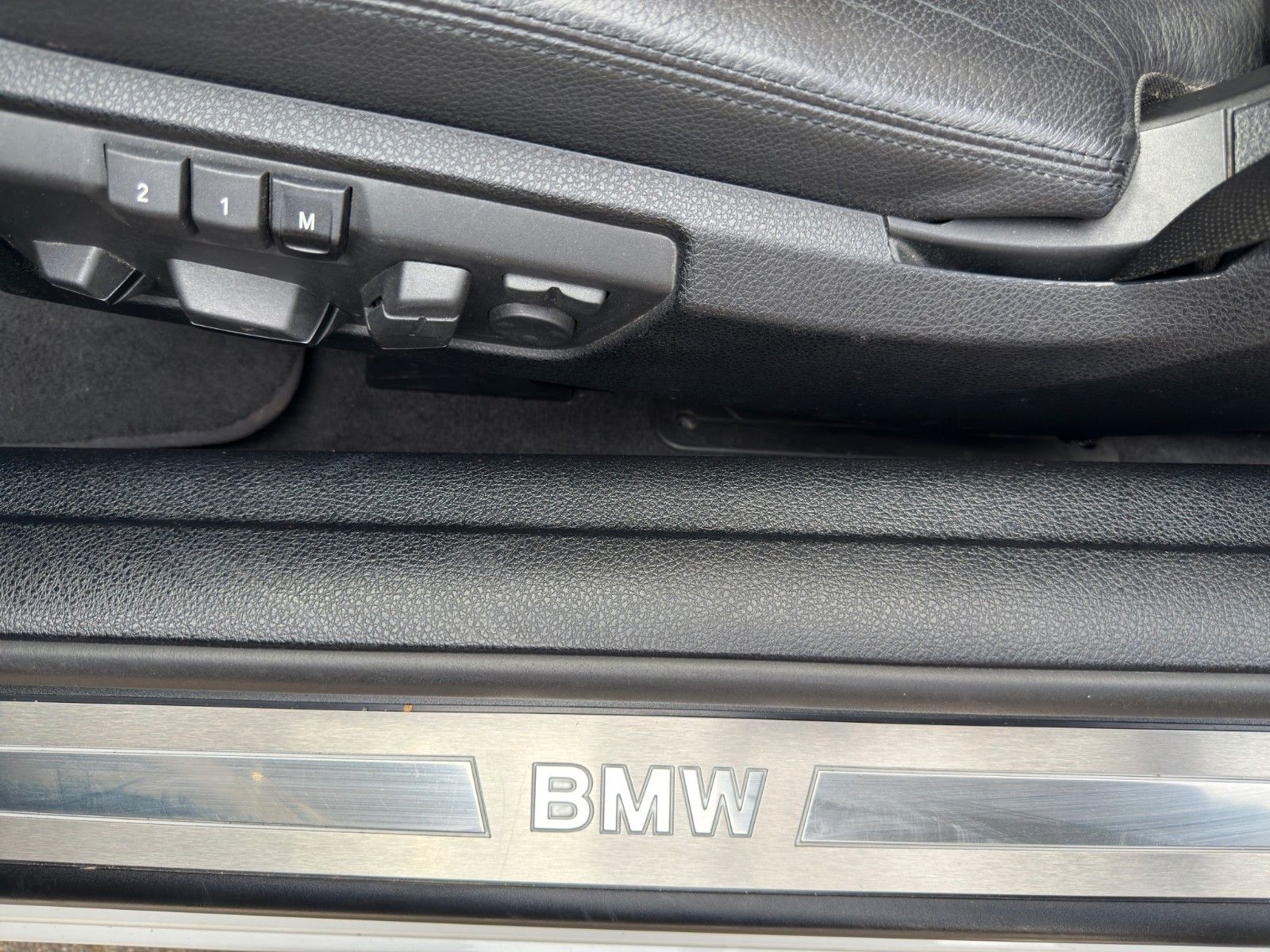 Fahrzeugabbildung BMW 650i Cabriolet *2.Hand*