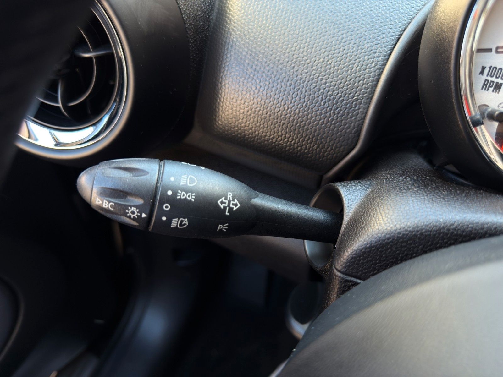 Fahrzeugabbildung MINI Cooper Countryman *2.Hand*Pepper*Sitz-Hzg*Klima*