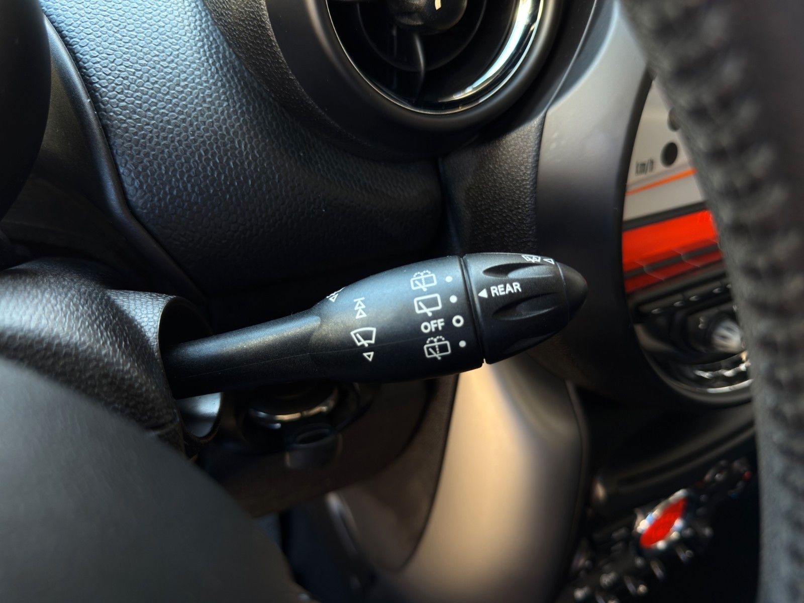Fahrzeugabbildung MINI Cooper Countryman *2.Hand*Pepper*Sitz-Hzg*Klima*