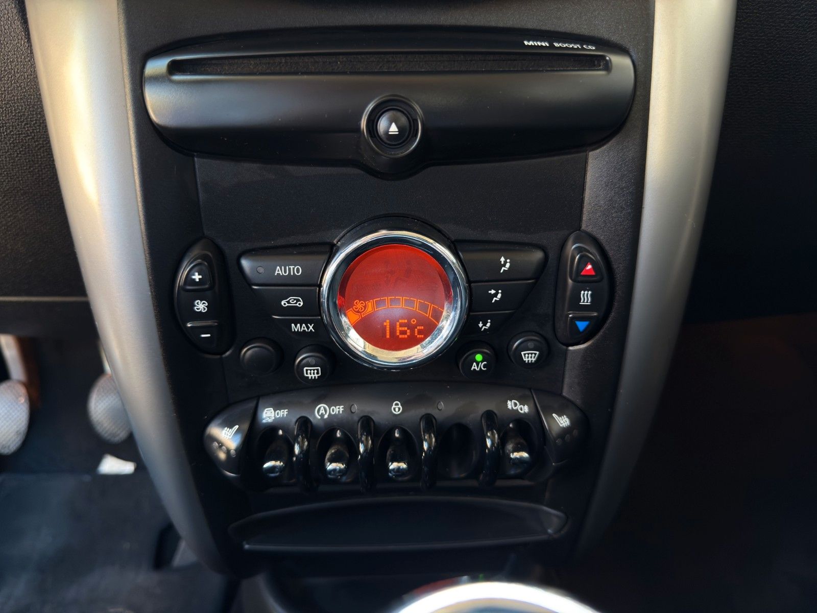 Fahrzeugabbildung MINI Cooper Countryman *2.Hand*Pepper*Sitz-Hzg*Klima*
