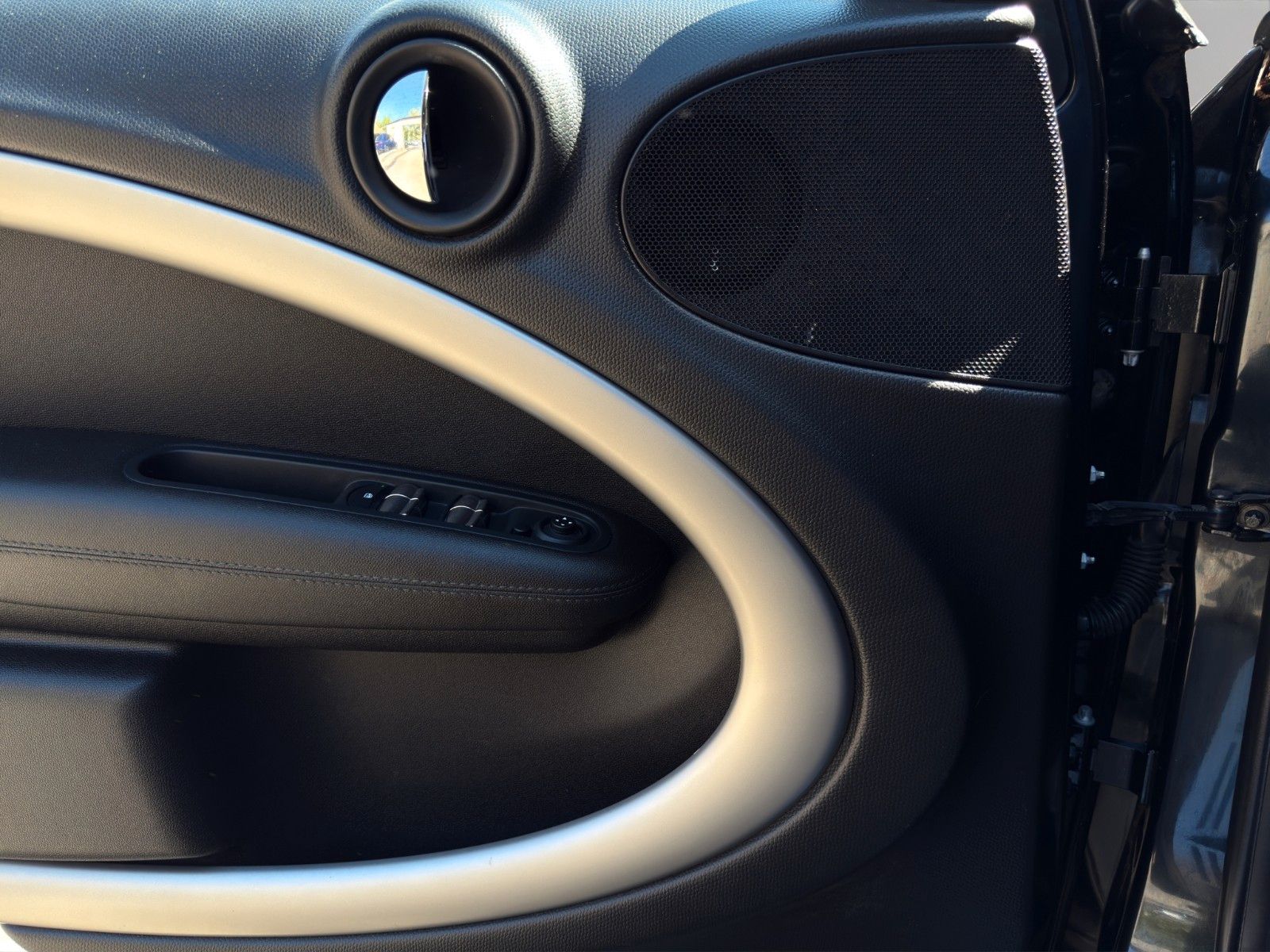 Fahrzeugabbildung MINI Cooper Countryman *2.Hand*Pepper*Sitz-Hzg*Klima*