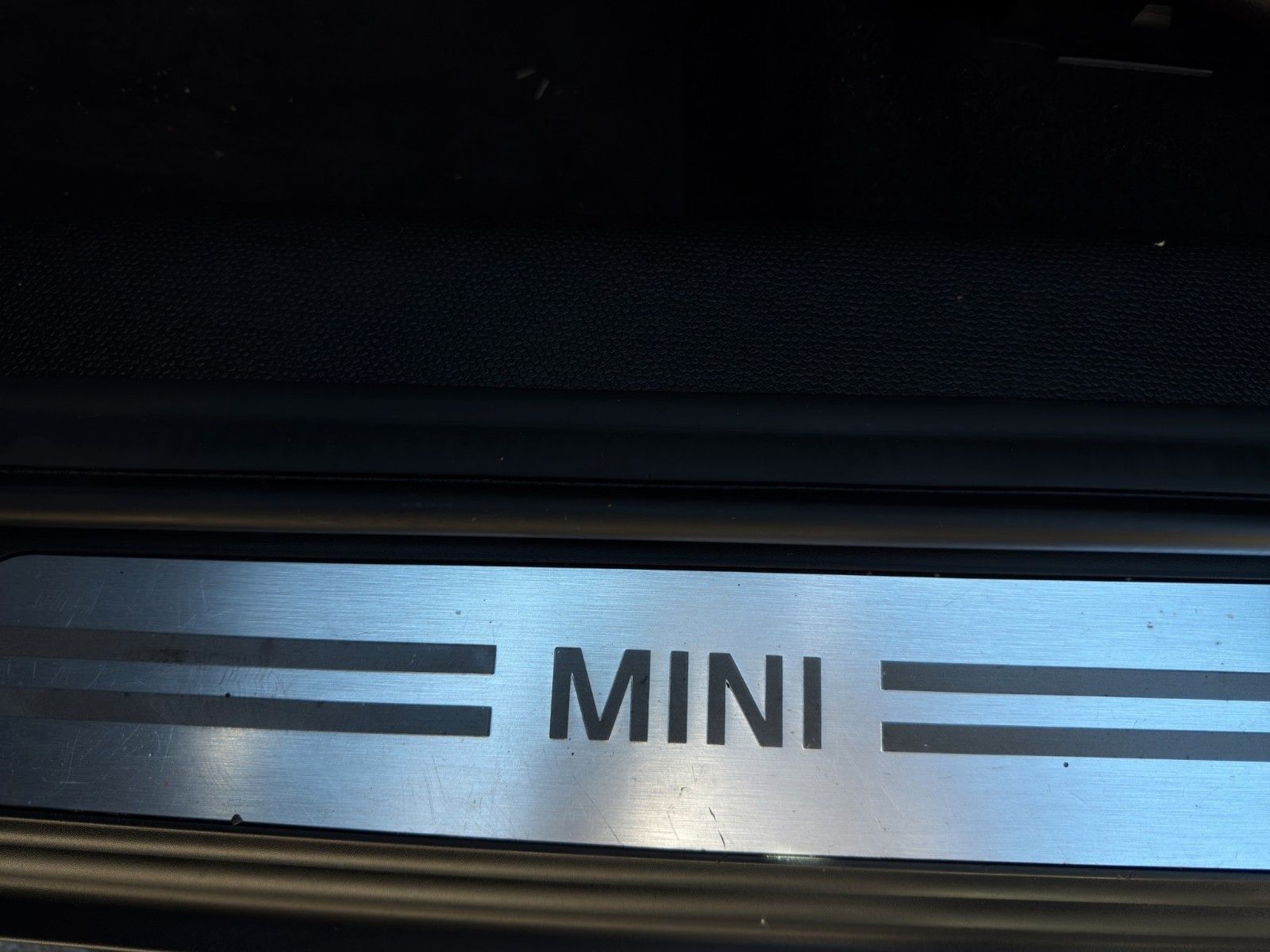Fahrzeugabbildung MINI Cooper Countryman *2.Hand*Pepper*Sitz-Hzg*Klima*