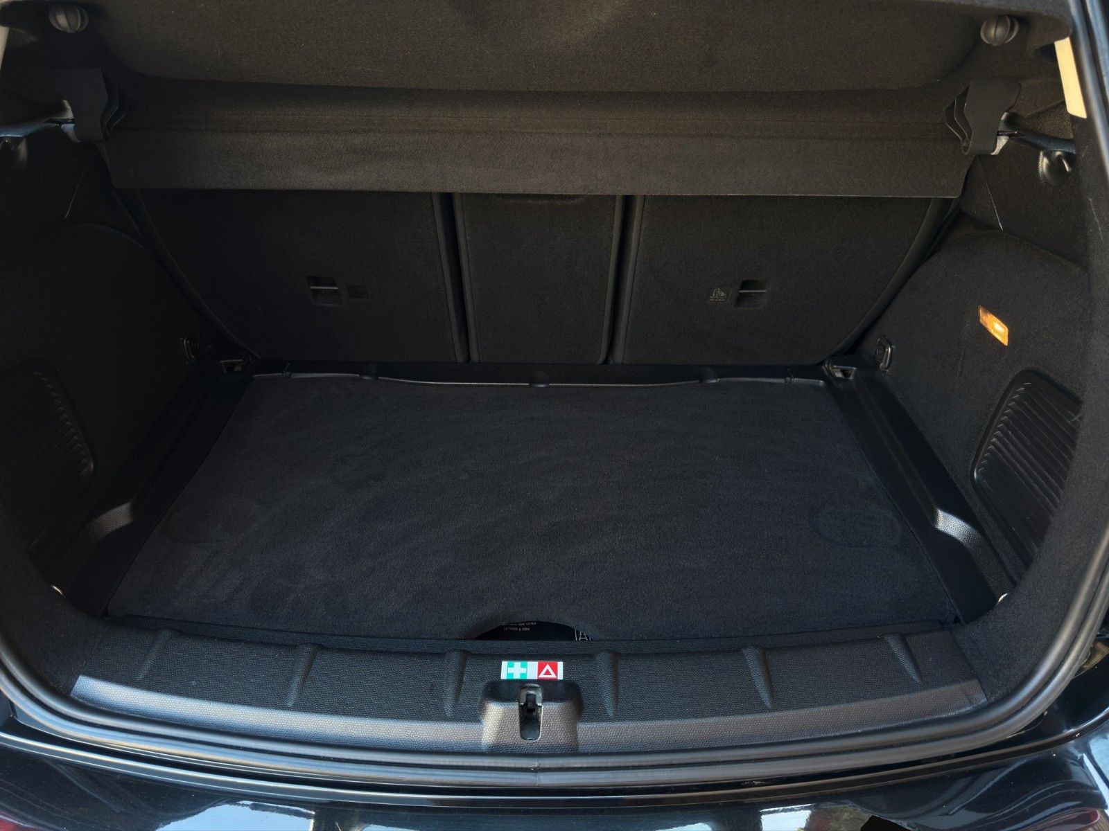 Fahrzeugabbildung MINI Cooper Countryman *2.Hand*Pepper*Sitz-Hzg*Klima*