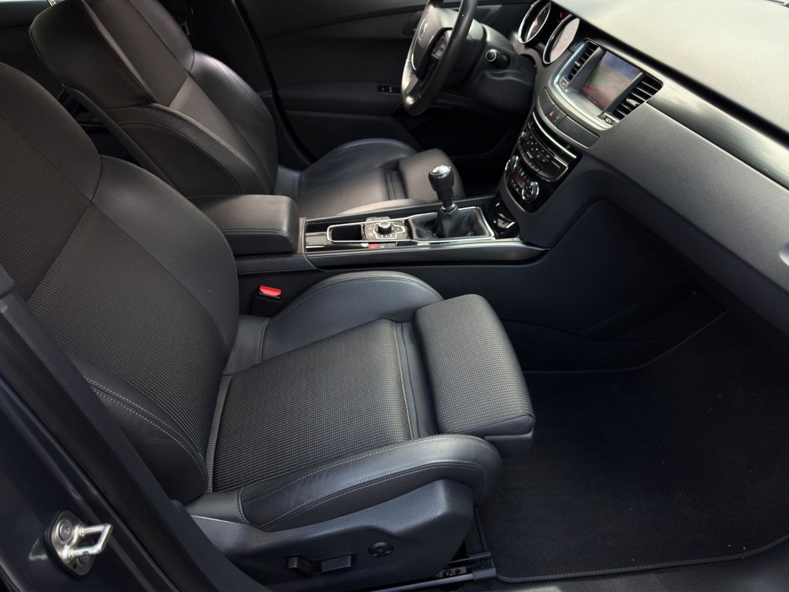 Fahrzeugabbildung Peugeot 508 HDi FAP 140 Allure *2.Hand*PDC*Teilleder*