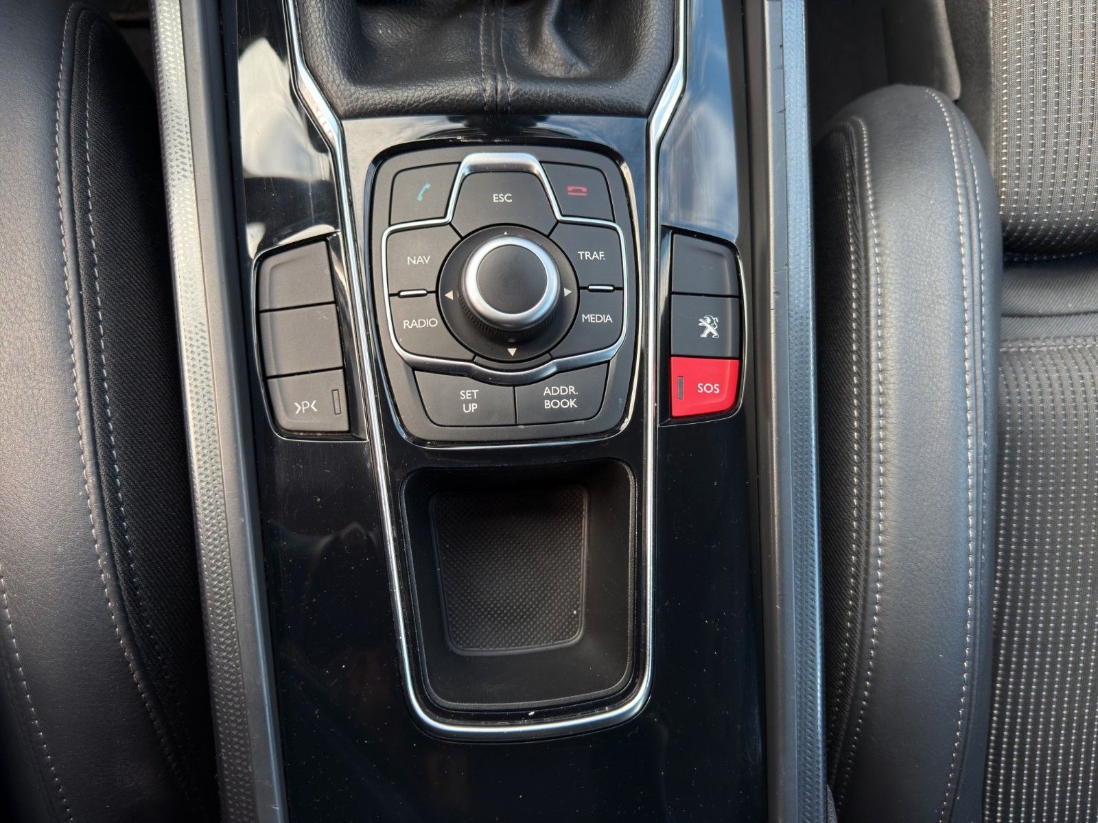 Fahrzeugabbildung Peugeot 508 HDi FAP 140 Allure *2.Hand*PDC*Teilleder*