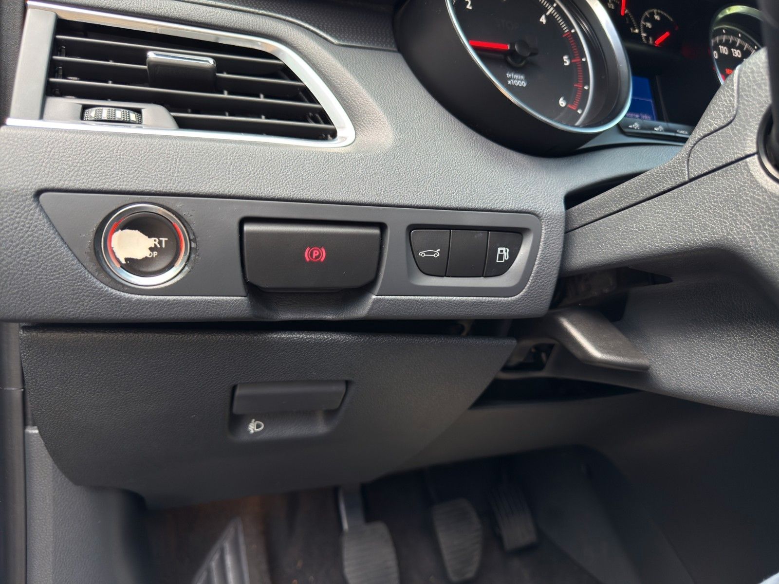 Fahrzeugabbildung Peugeot 508 HDi FAP 140 Allure *2.Hand*PDC*Teilleder*