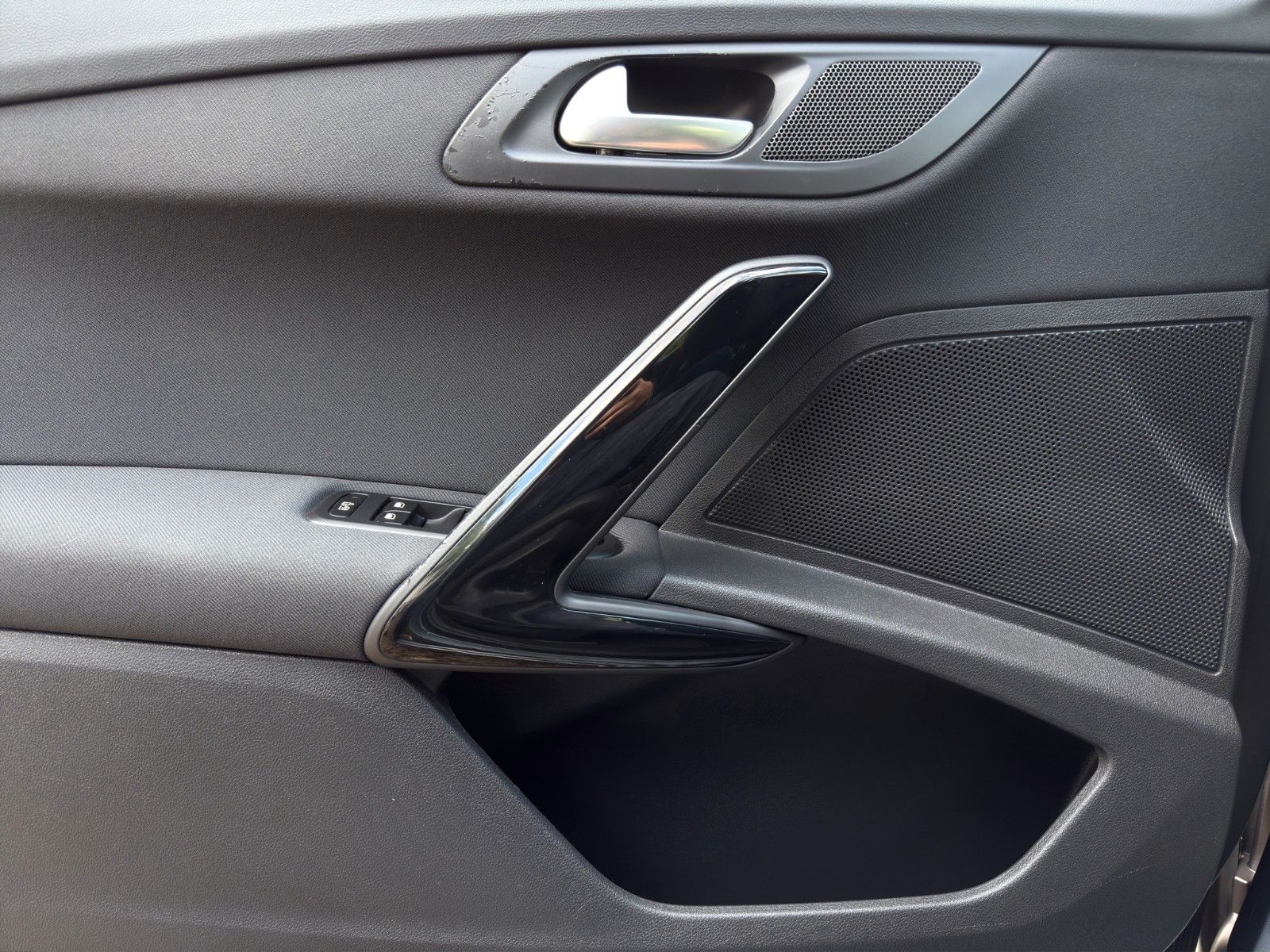 Fahrzeugabbildung Peugeot 508 HDi FAP 140 Allure *2.Hand*PDC*Teilleder*