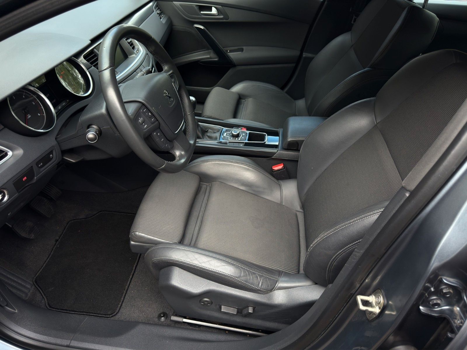 Fahrzeugabbildung Peugeot 508 HDi FAP 140 Allure *2.Hand*PDC*Teilleder*