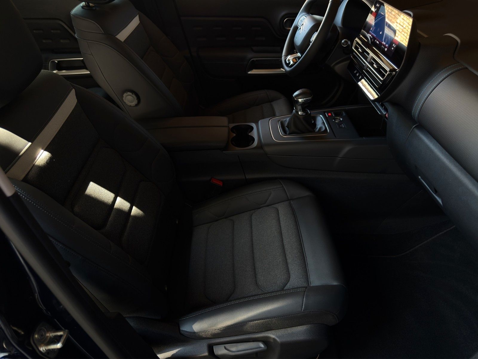 Fahrzeugabbildung Citroën C5 Aircross Plus PureTech*1.Hand*Rückfahrkamera*