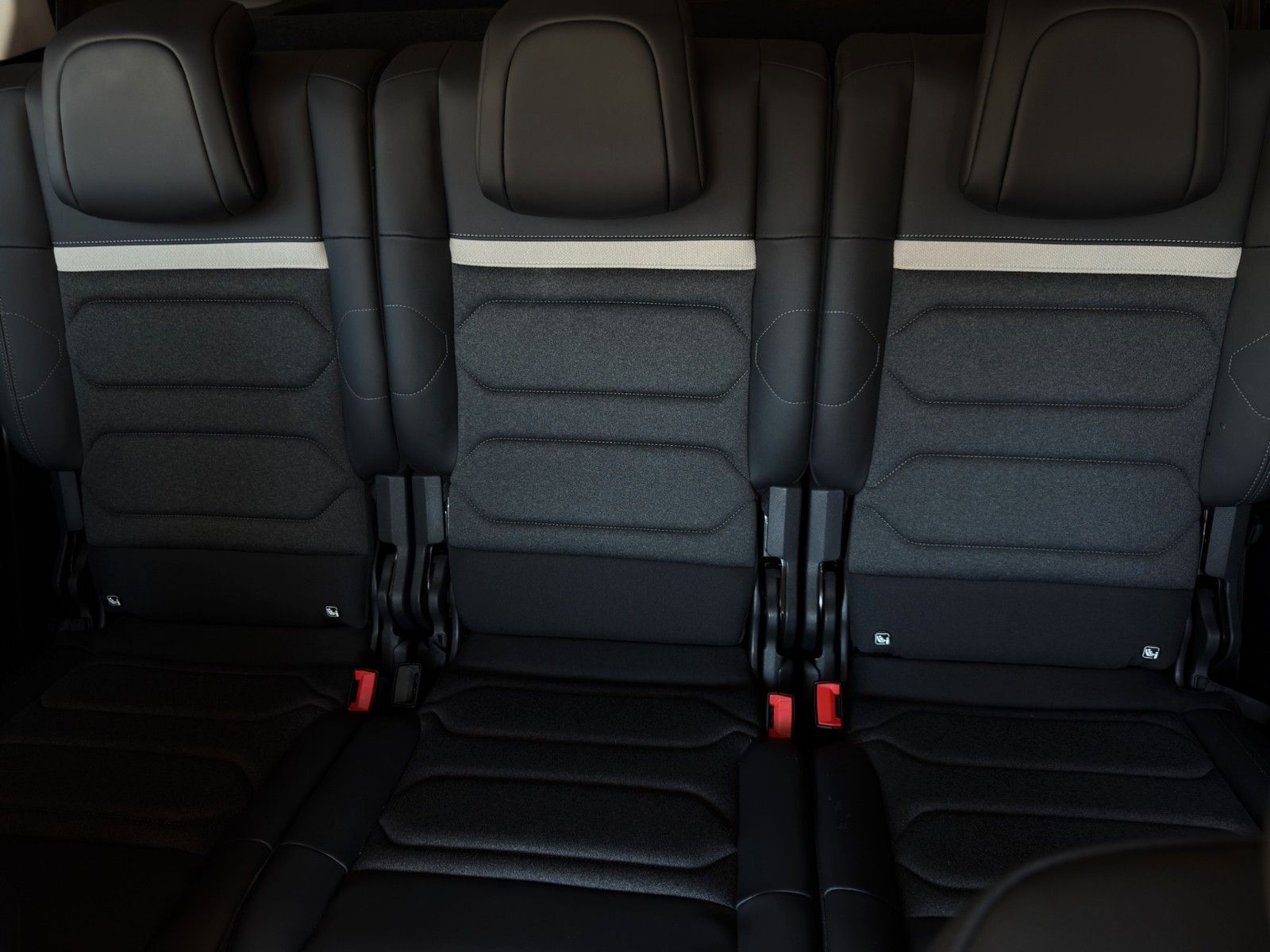 Fahrzeugabbildung Citroën C5 Aircross Plus PureTech*1.Hand*Rückfahrkamera*