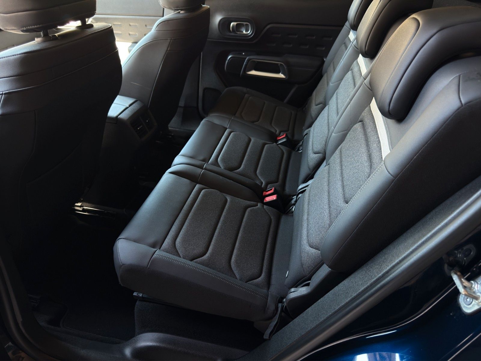 Fahrzeugabbildung Citroën C5 Aircross Plus PureTech*1.Hand*Rückfahrkamera*