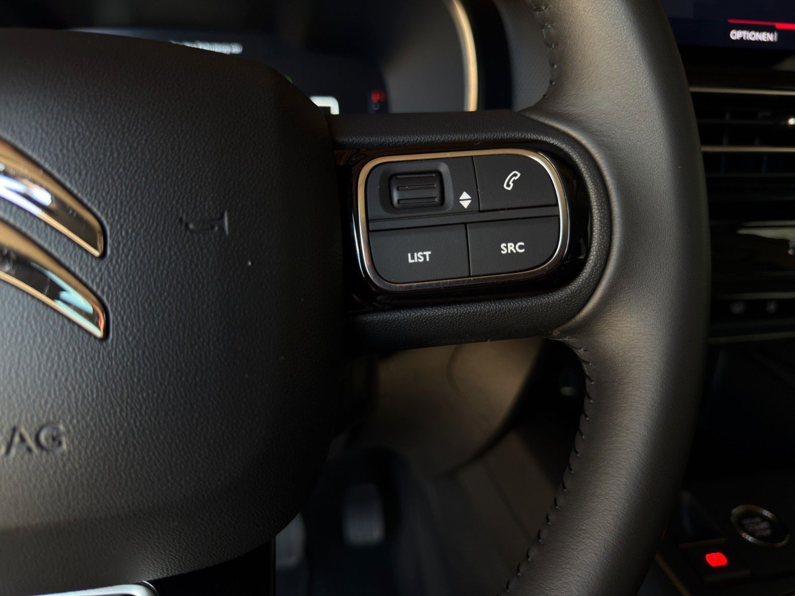 Fahrzeugabbildung Citroën C5 Aircross Plus PureTech*1.Hand*Rückfahrkamera*
