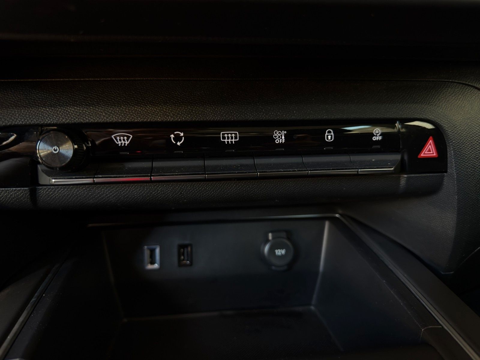 Fahrzeugabbildung Citroën C5 Aircross Plus PureTech*1.Hand*Rückfahrkamera*