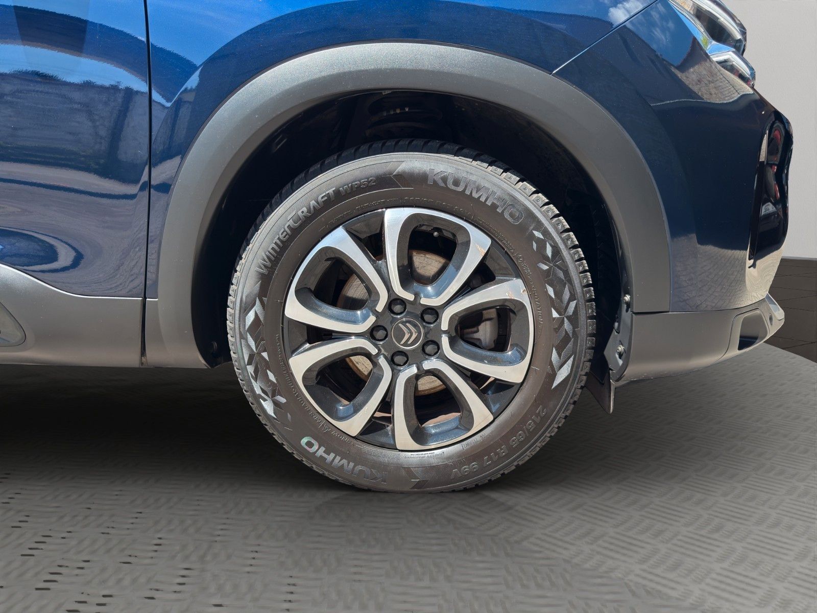 Fahrzeugabbildung Citroën C5 Aircross Plus PureTech*1.Hand*Rückfahrkamera*