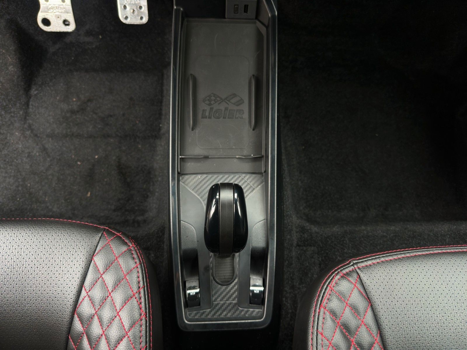 Fahrzeugabbildung Ligier JS 50 D Sport Ultimate E5+ *MJ2026*CarPlay*