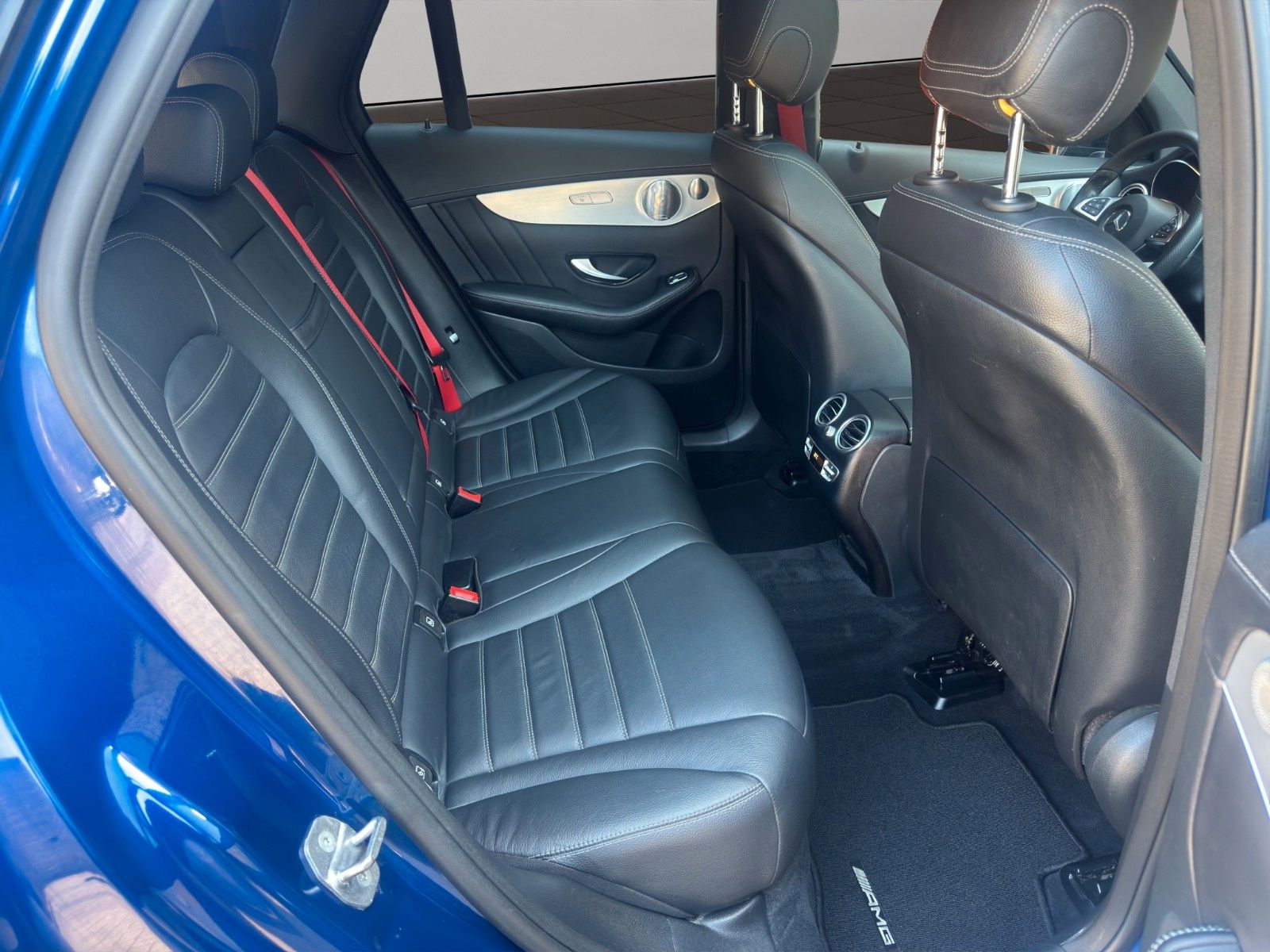 Fahrzeugabbildung Mercedes-Benz GLC 43 AMG 4Matic *AHK*Head-Up*Pano-Dach*