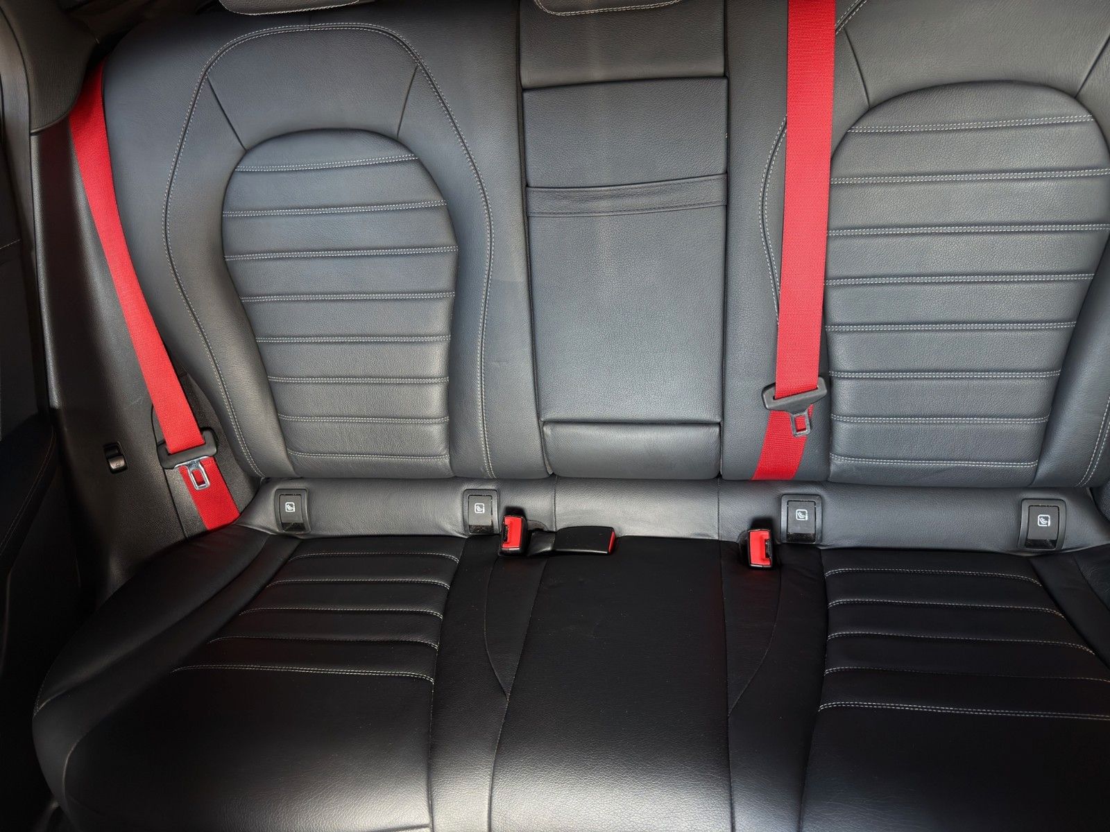 Fahrzeugabbildung Mercedes-Benz GLC 43 AMG 4Matic *AHK*Head-Up*Pano-Dach*