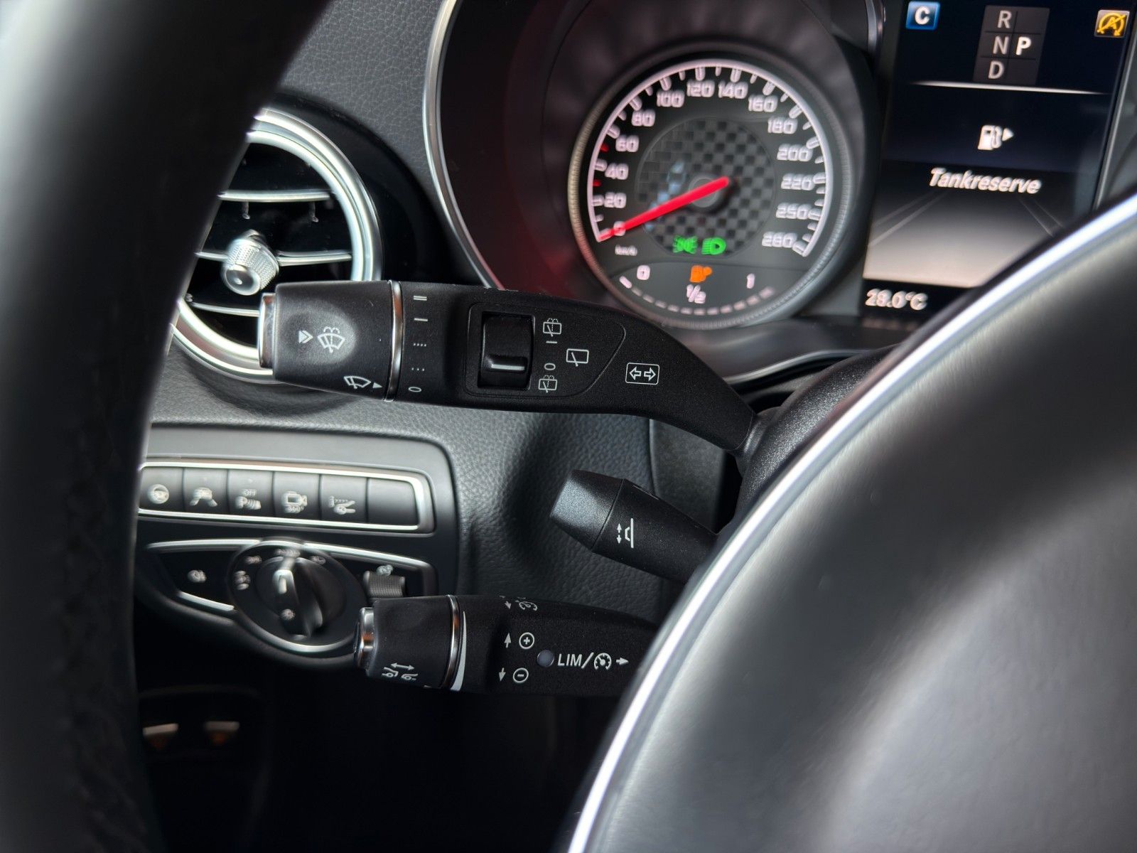 Fahrzeugabbildung Mercedes-Benz GLC 43 AMG 4Matic *AHK*Head-Up*Pano-Dach*