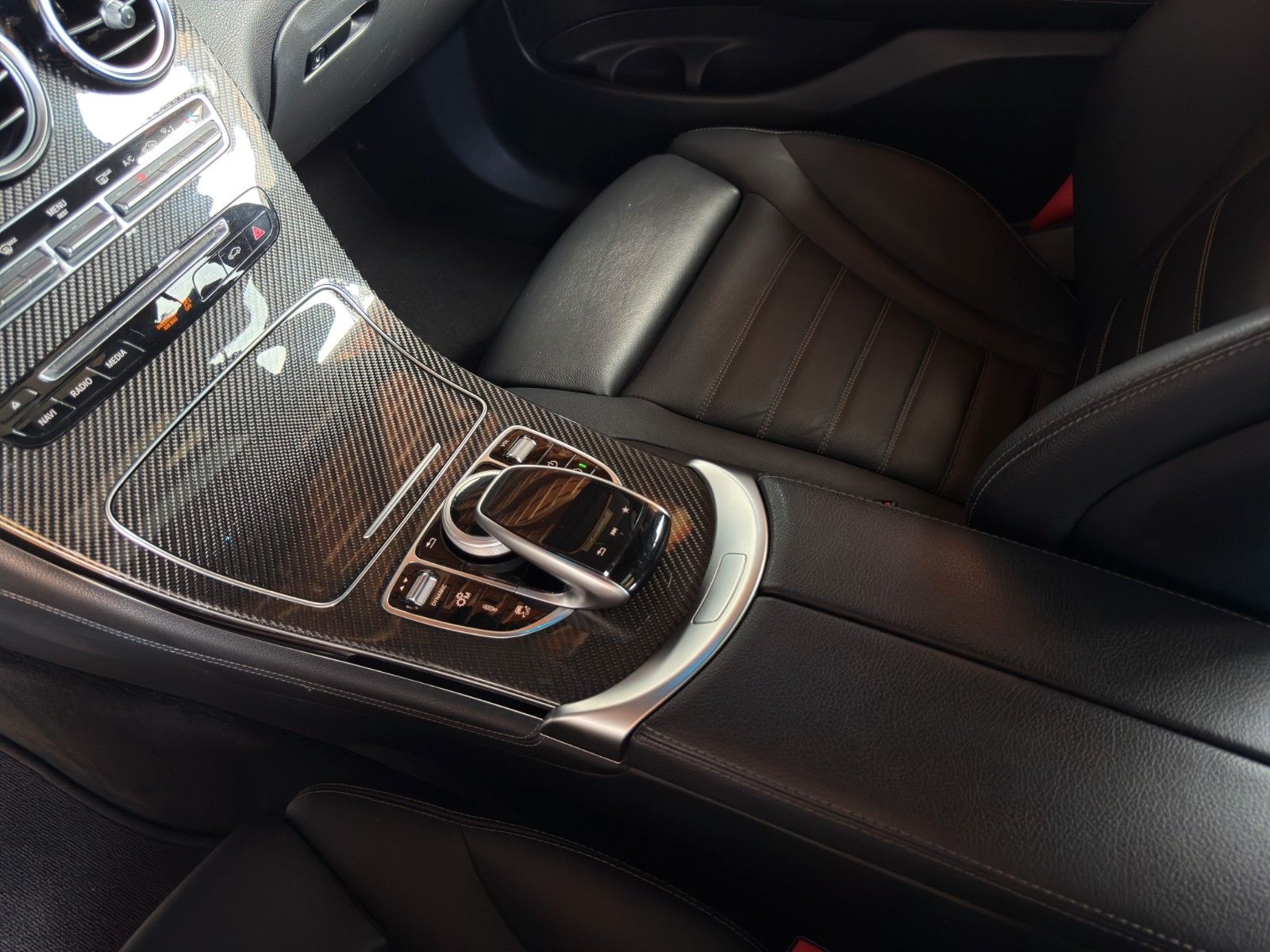 Fahrzeugabbildung Mercedes-Benz GLC 43 AMG 4Matic *AHK*Head-Up*Pano-Dach*