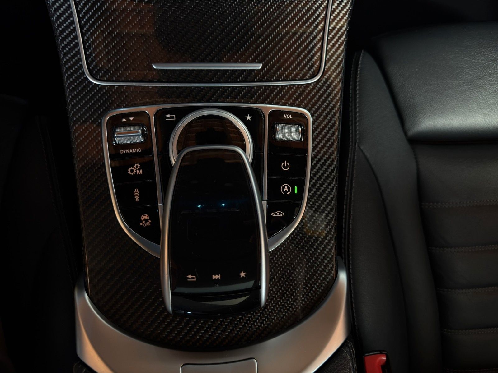Fahrzeugabbildung Mercedes-Benz GLC 43 AMG 4Matic *AHK*Head-Up*Pano-Dach*