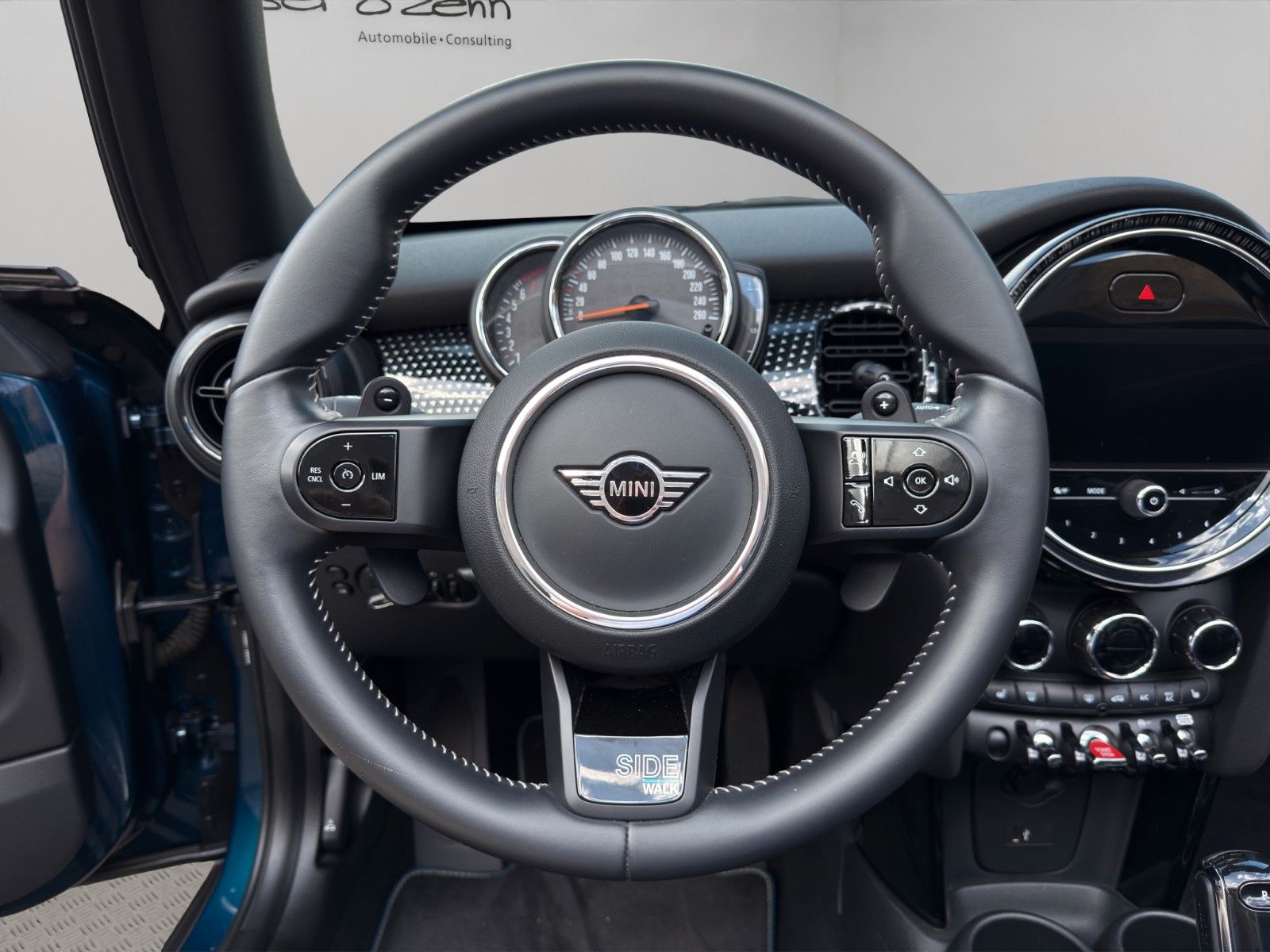 Fahrzeugabbildung MINI Cooper S Cabrio Sidewalk Edition *CarPlay*Leder*