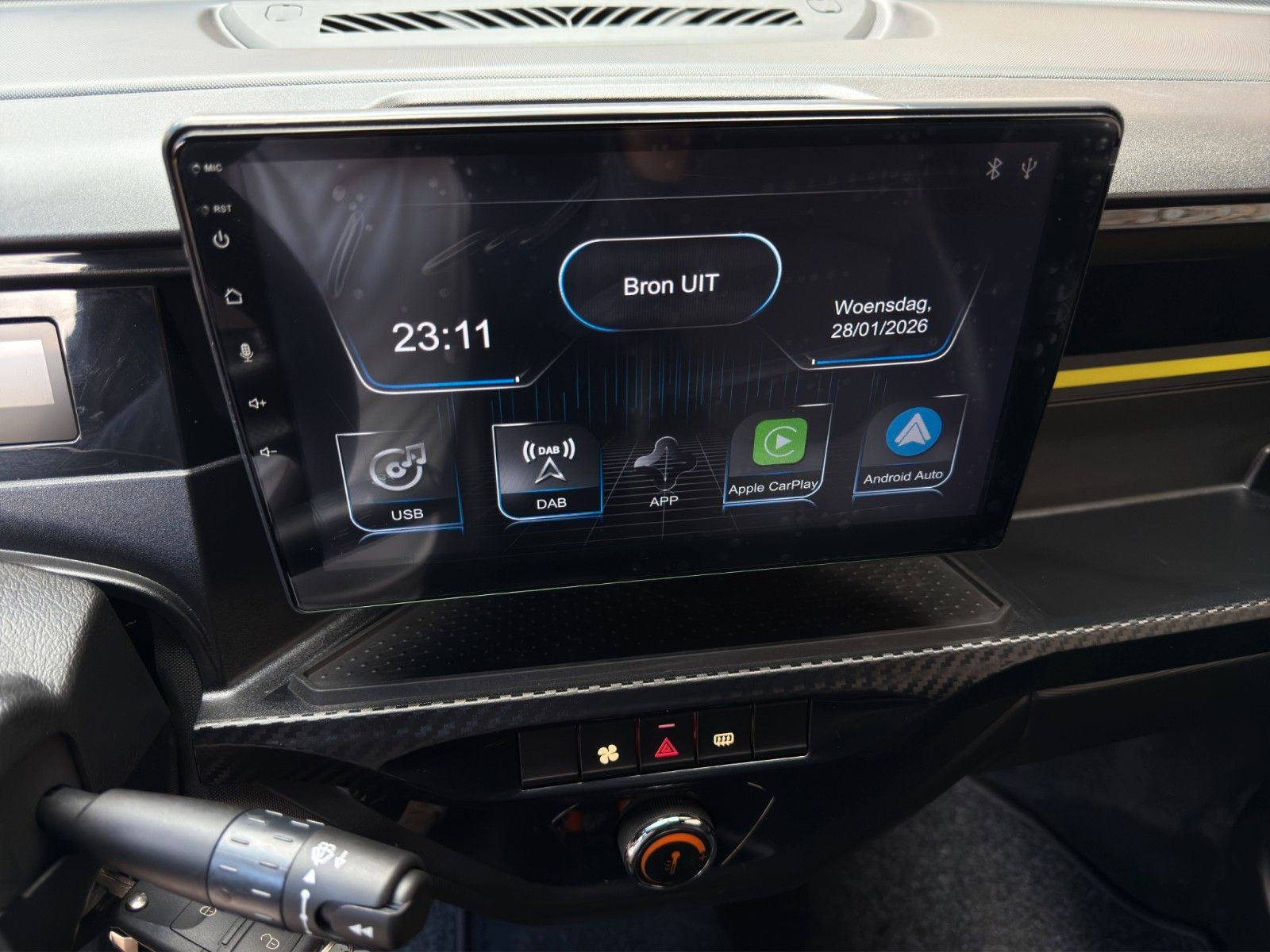 Fahrzeugabbildung Ligier MyLi D R.EBEL E5 *Servo* *CarPlay*