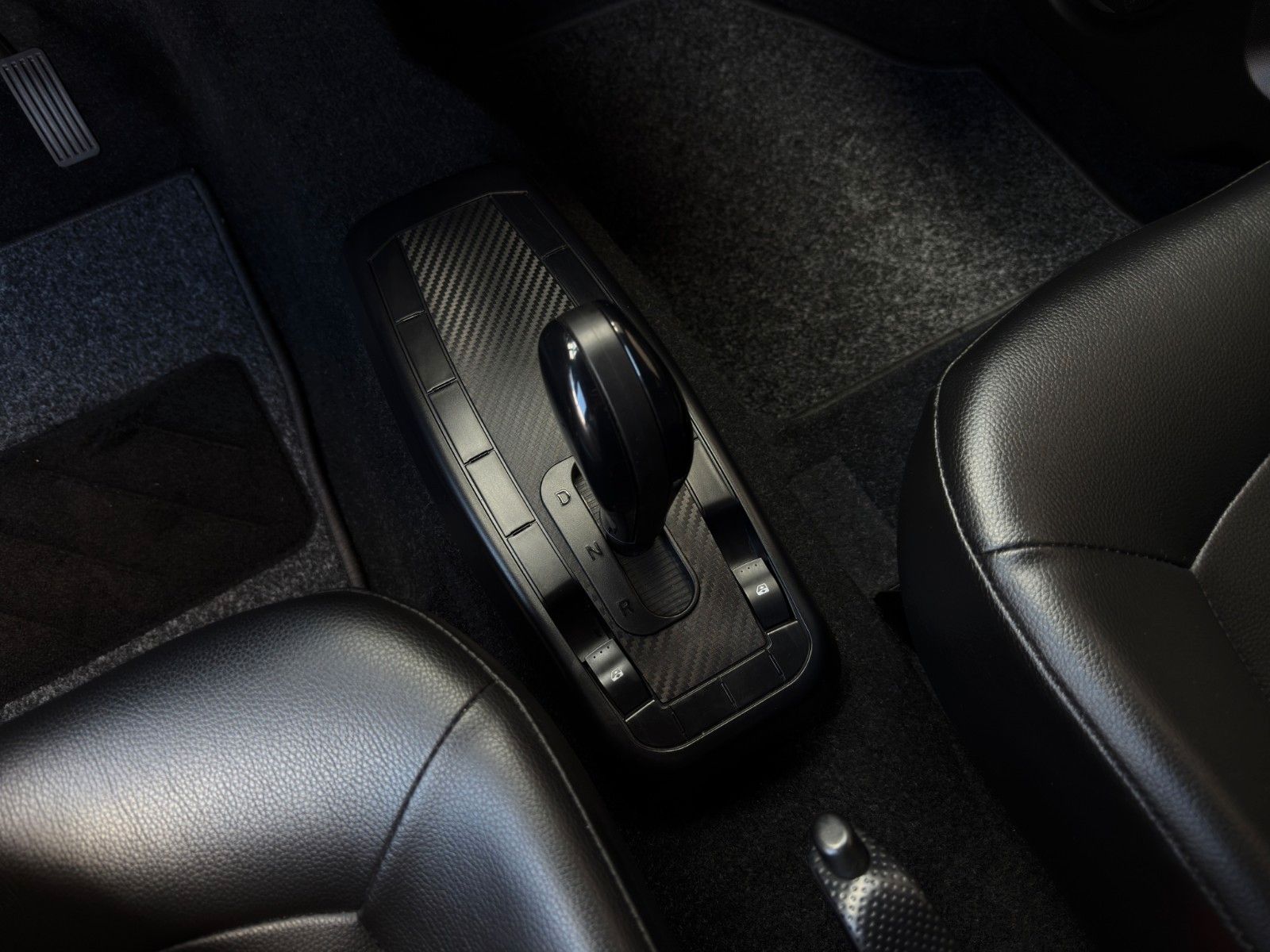 Fahrzeugabbildung Ligier MyLi D R.EBEL E5 *Servo* *CarPlay*