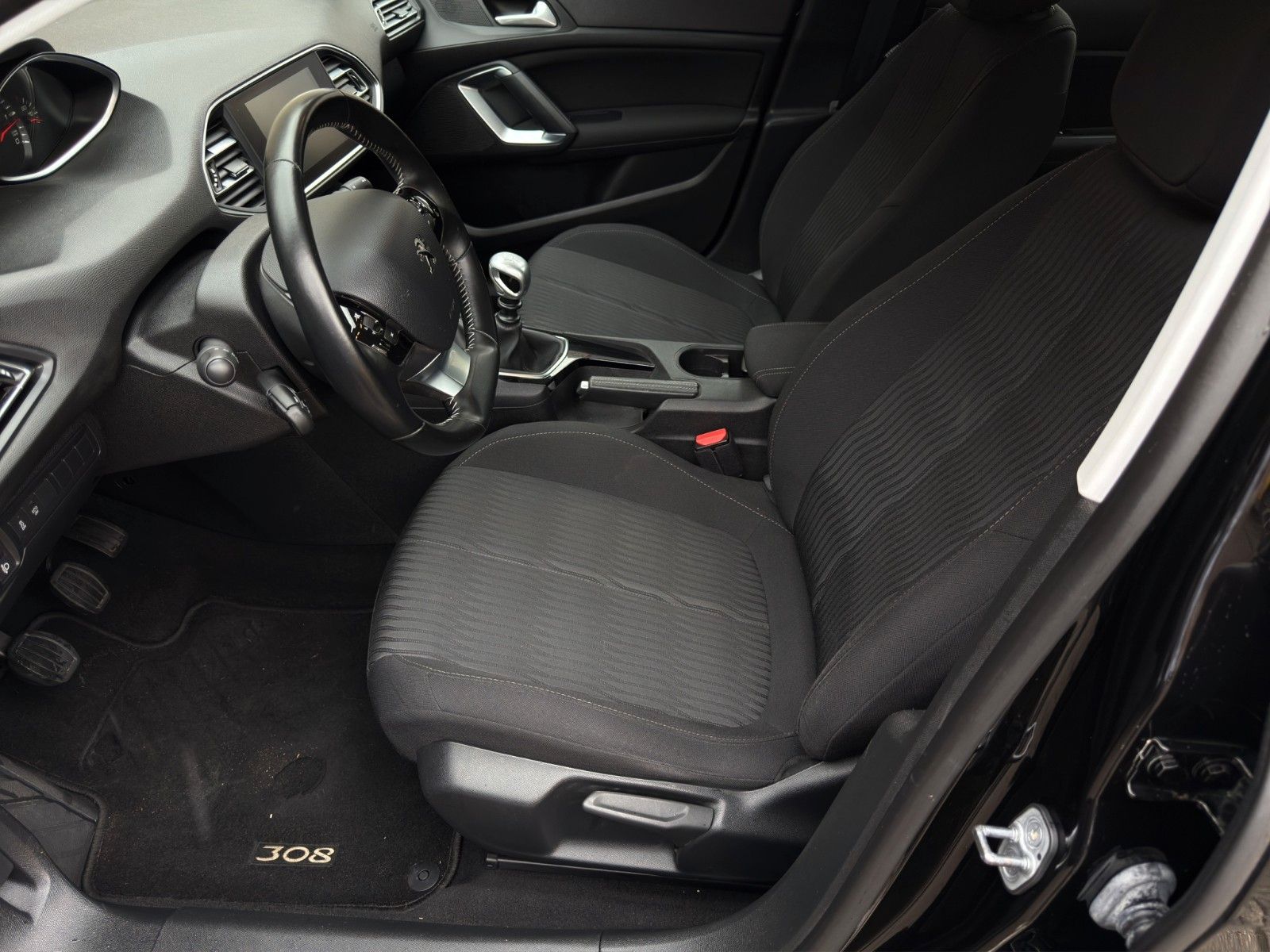 Fahrzeugabbildung Peugeot 308 Active BlueHDi 120 *1. Hand*Rückfahrkamera
