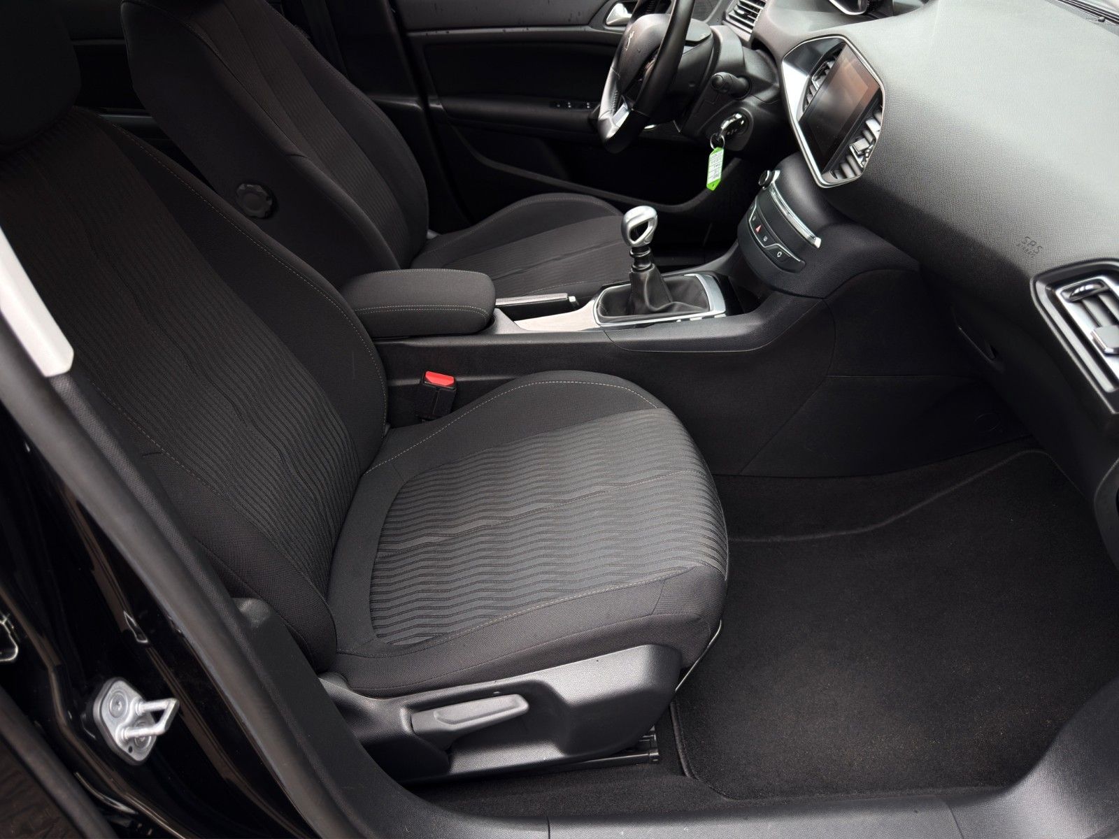 Fahrzeugabbildung Peugeot 308 Active BlueHDi 120 *1. Hand*Rückfahrkamera