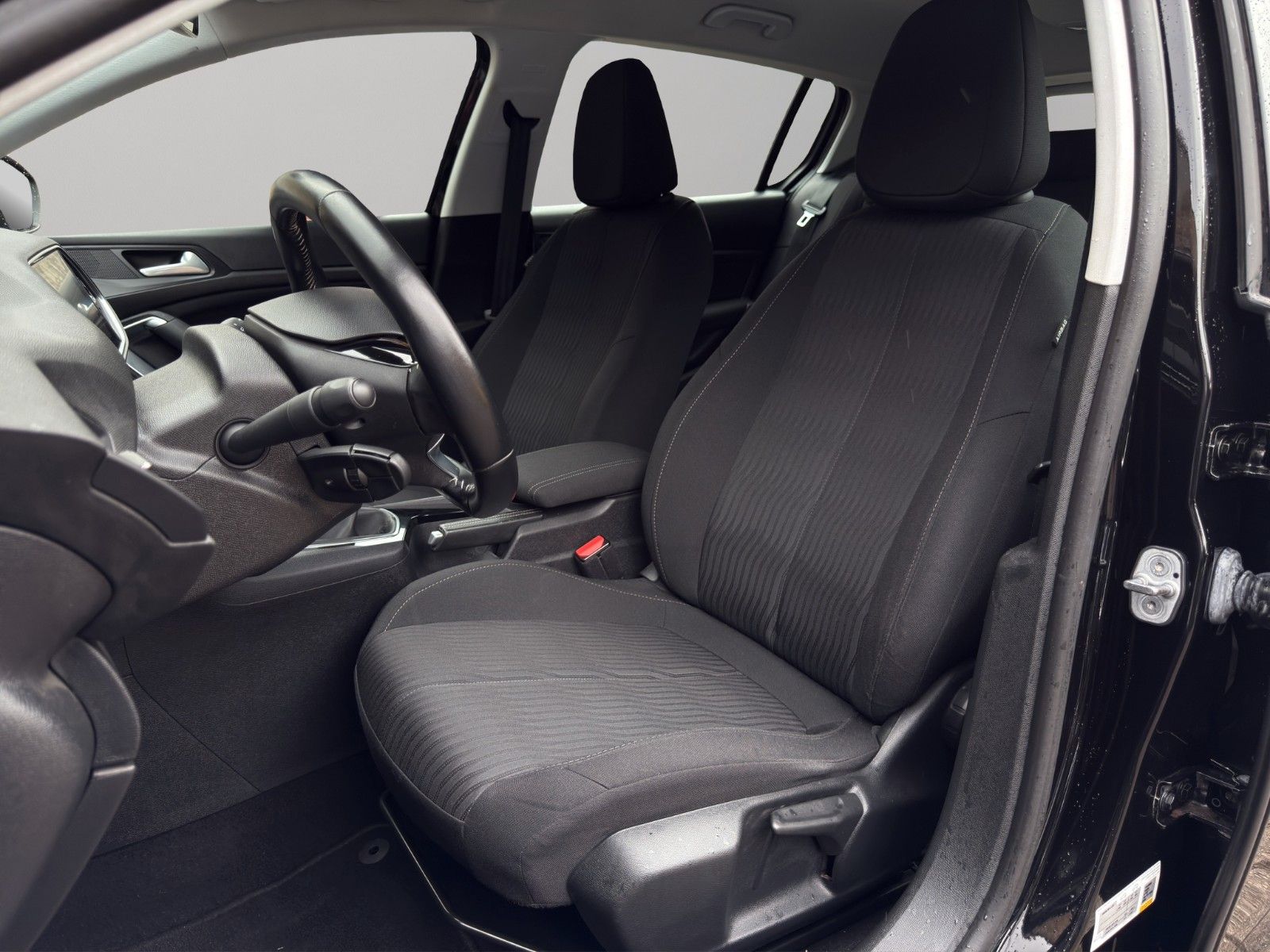 Fahrzeugabbildung Peugeot 308 Active BlueHDi 120 *1. Hand*Rückfahrkamera
