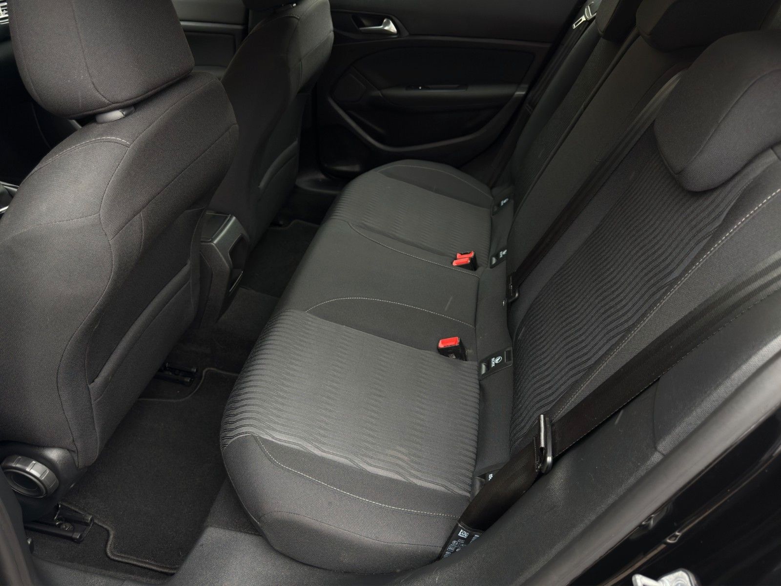 Fahrzeugabbildung Peugeot 308 Active BlueHDi 120 *1. Hand*Rückfahrkamera