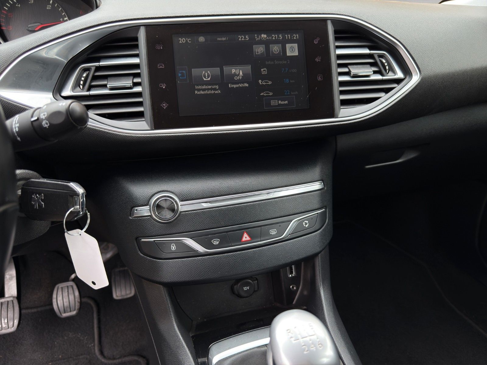 Fahrzeugabbildung Peugeot 308 Active BlueHDi 120 *1. Hand*Rückfahrkamera