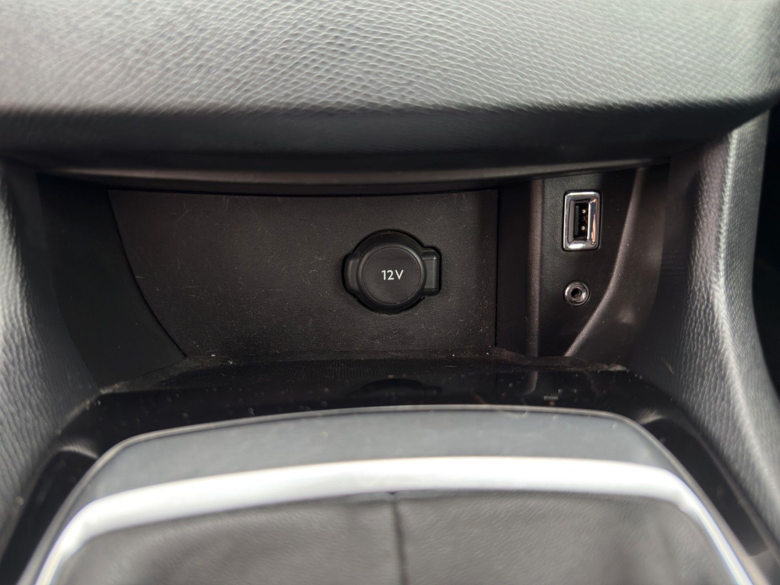 Fahrzeugabbildung Peugeot 308 Active BlueHDi 120 *1. Hand*Rückfahrkamera