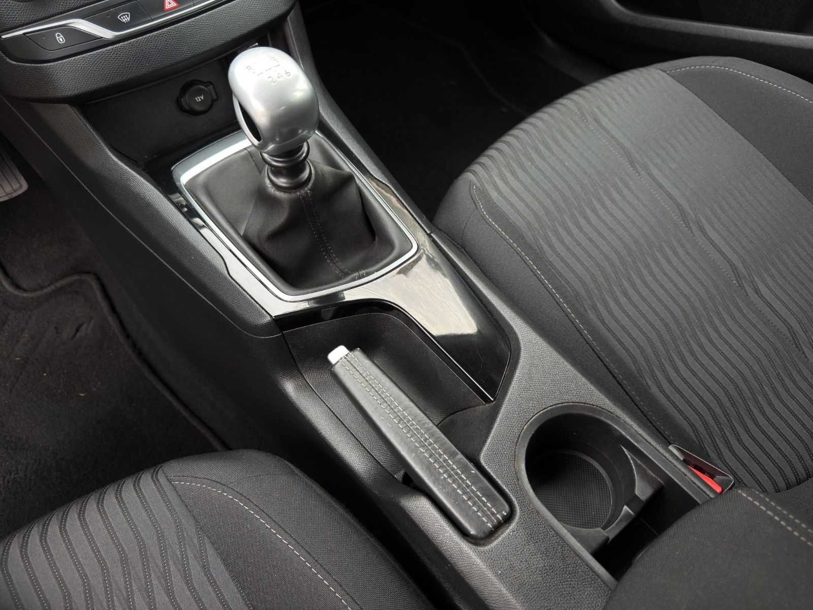 Fahrzeugabbildung Peugeot 308 Active BlueHDi 120 *1. Hand*Rückfahrkamera