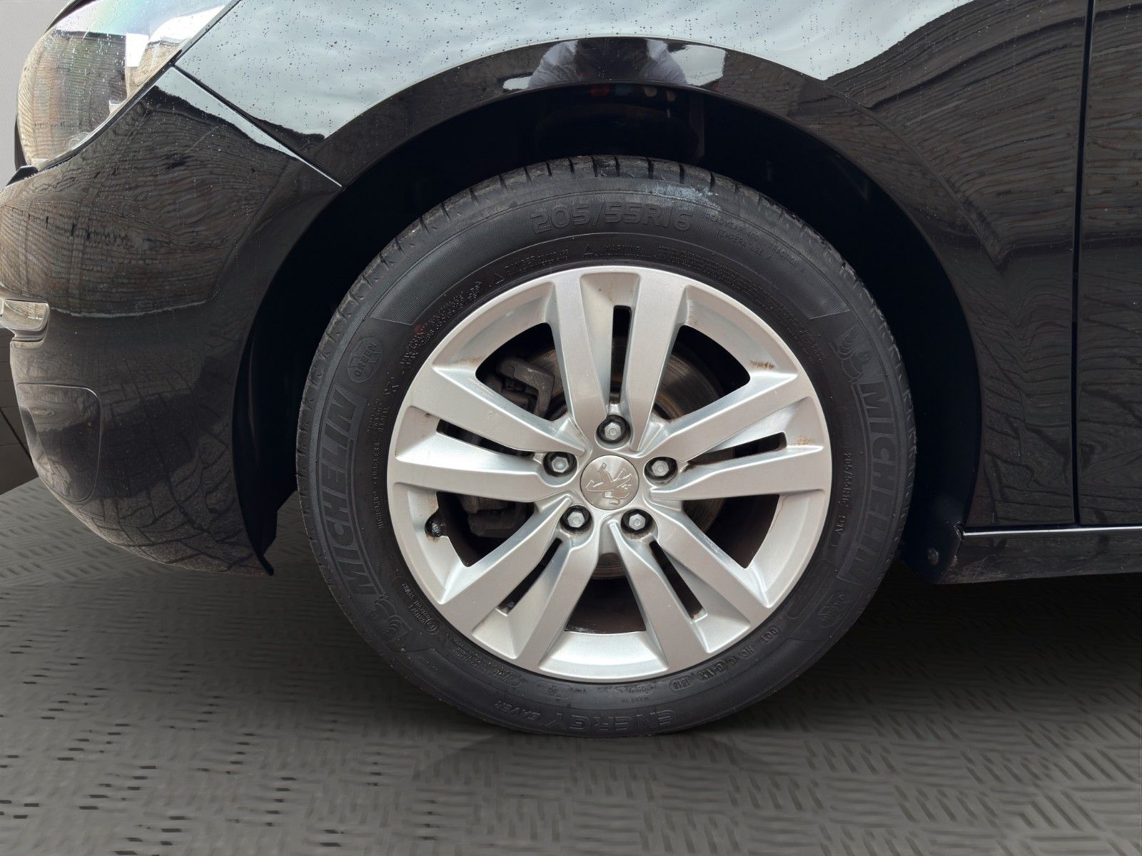 Fahrzeugabbildung Peugeot 308 Active BlueHDi 120 *1. Hand*Rückfahrkamera