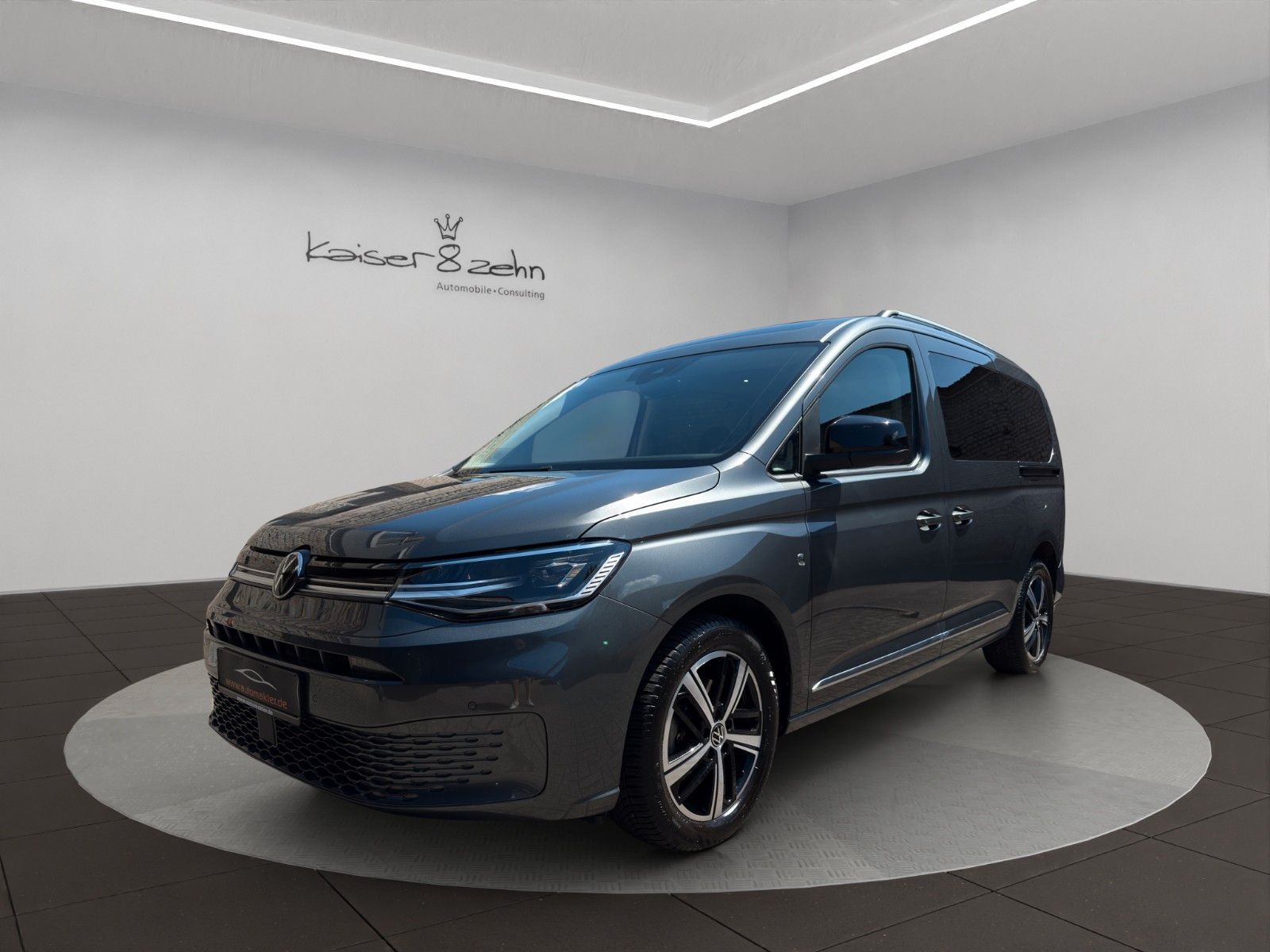 Volkswagen Caddy Maxi Style *1.Hand*Pano-Dach*AHK*