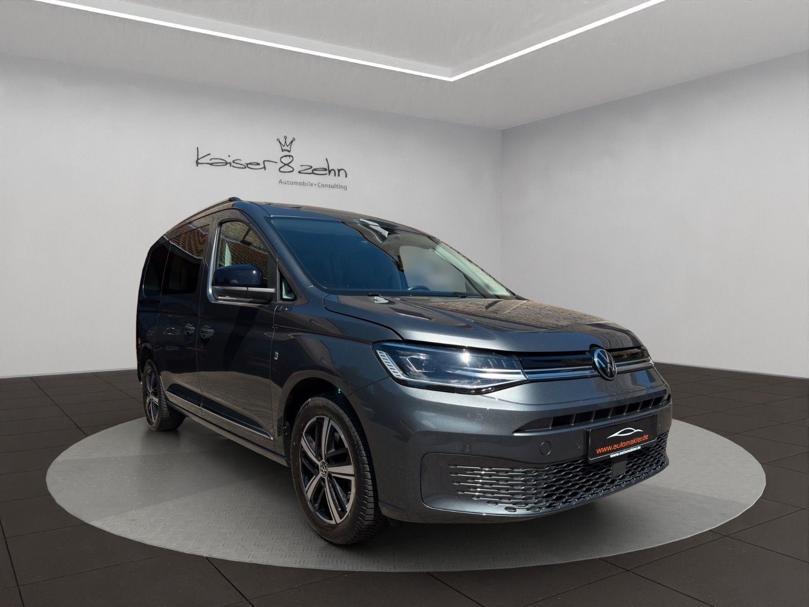 Fahrzeugabbildung Volkswagen Caddy Maxi Style *1.Hand*Pano-Dach*AHK*